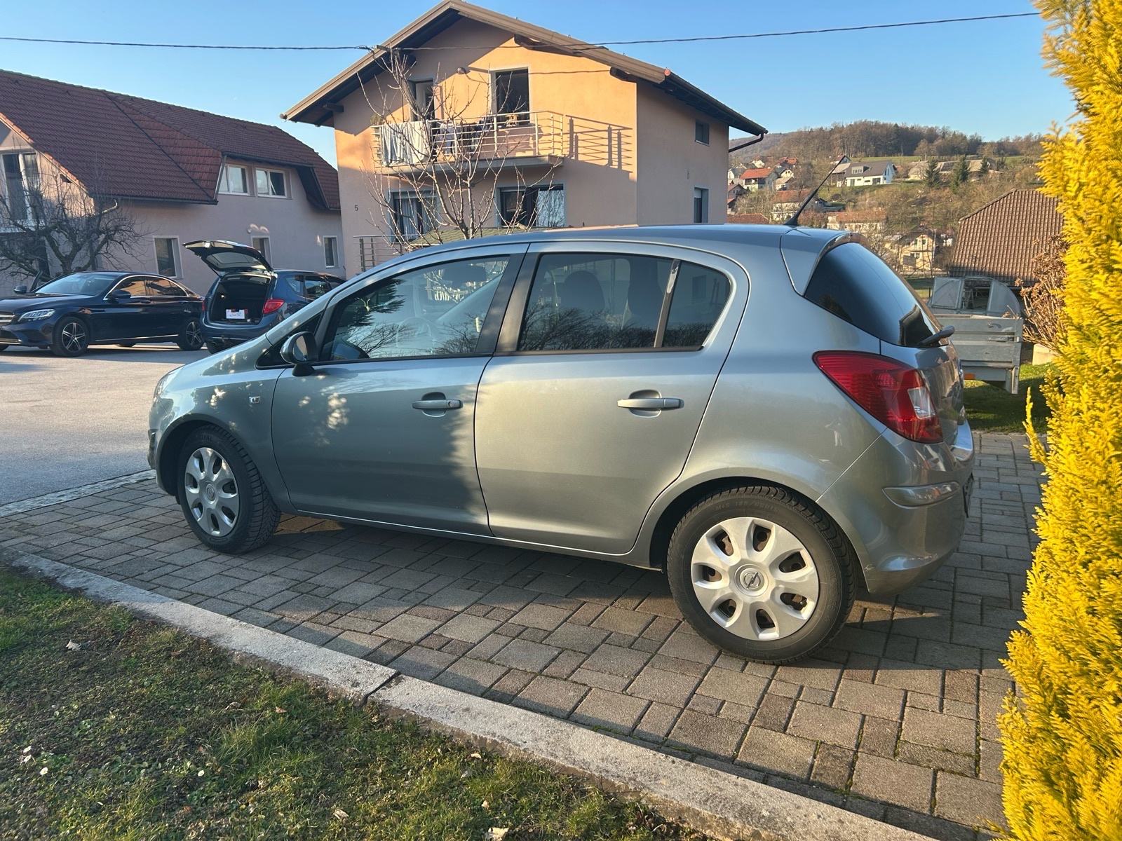 Opel Corsa 1,4 16V,ABS/ESP,tempomat,ALU,klima, zamjena za A2 motocikl, fotografija 9
