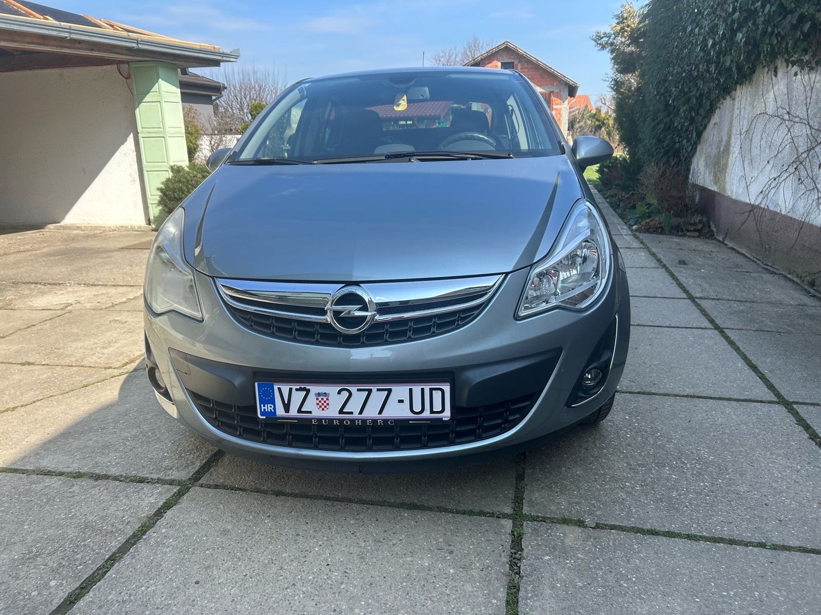 Opel Corsa 1,4 16V,ABS/ESP,tempomat,ALU,klima, zamjena za A2 motocikl, fotografija 3