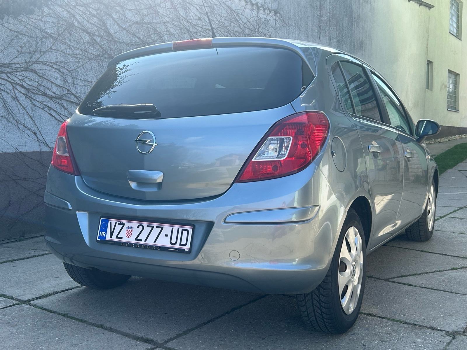 Opel Corsa 1,4 16V,ABS/ESP,tempomat,ALU,klima, zamjena za A2 motocikl, fotografija 10