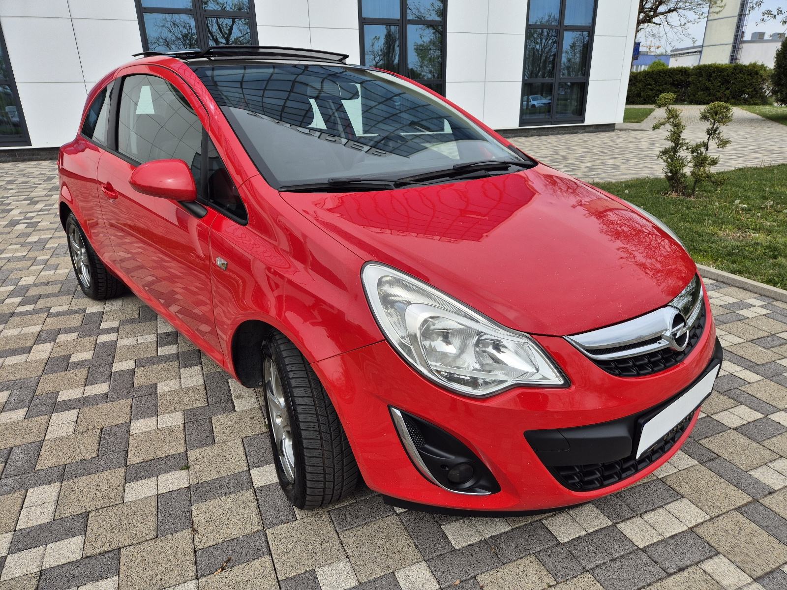Opel Corsa 1,4 16V **ACTIVE**KLIMA**PANORAMA KROV**ALU**REG 1 GOD**, fotografija 14