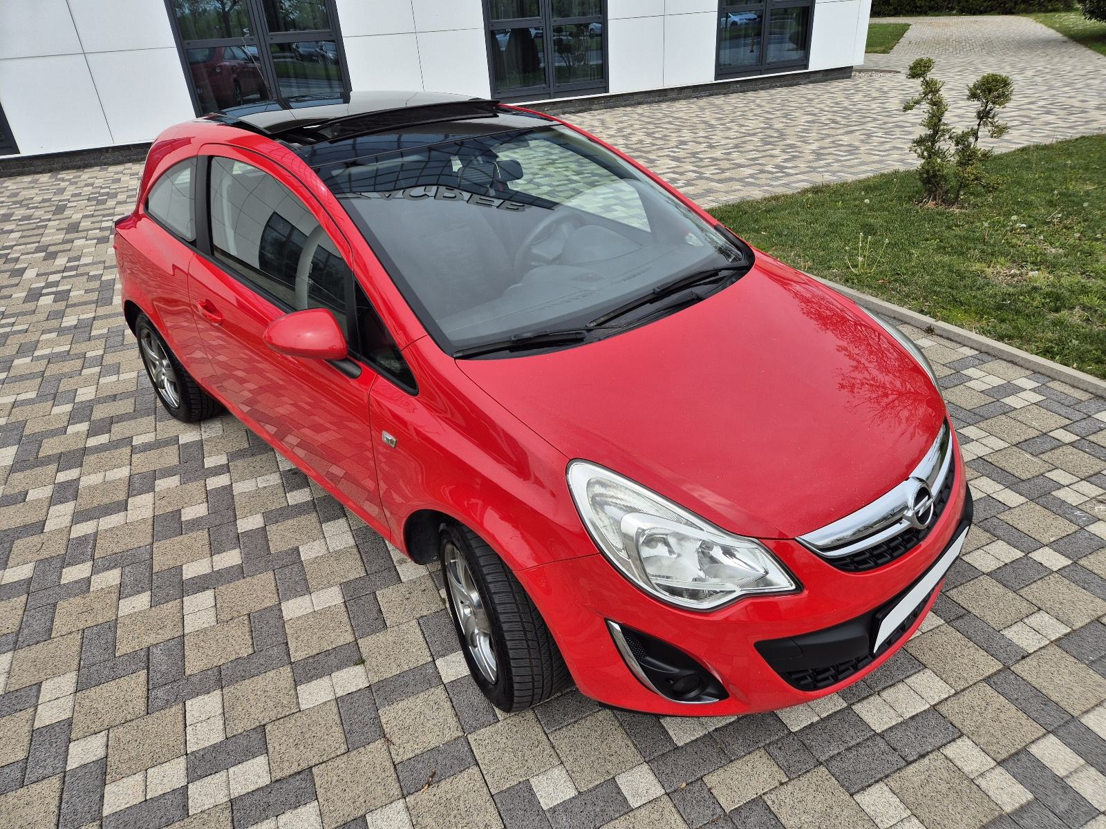 Opel Corsa 1,4 16V **ACTIVE**KLIMA**PANORAMA KROV**ALU**REG 1 GOD**, fotografija 13