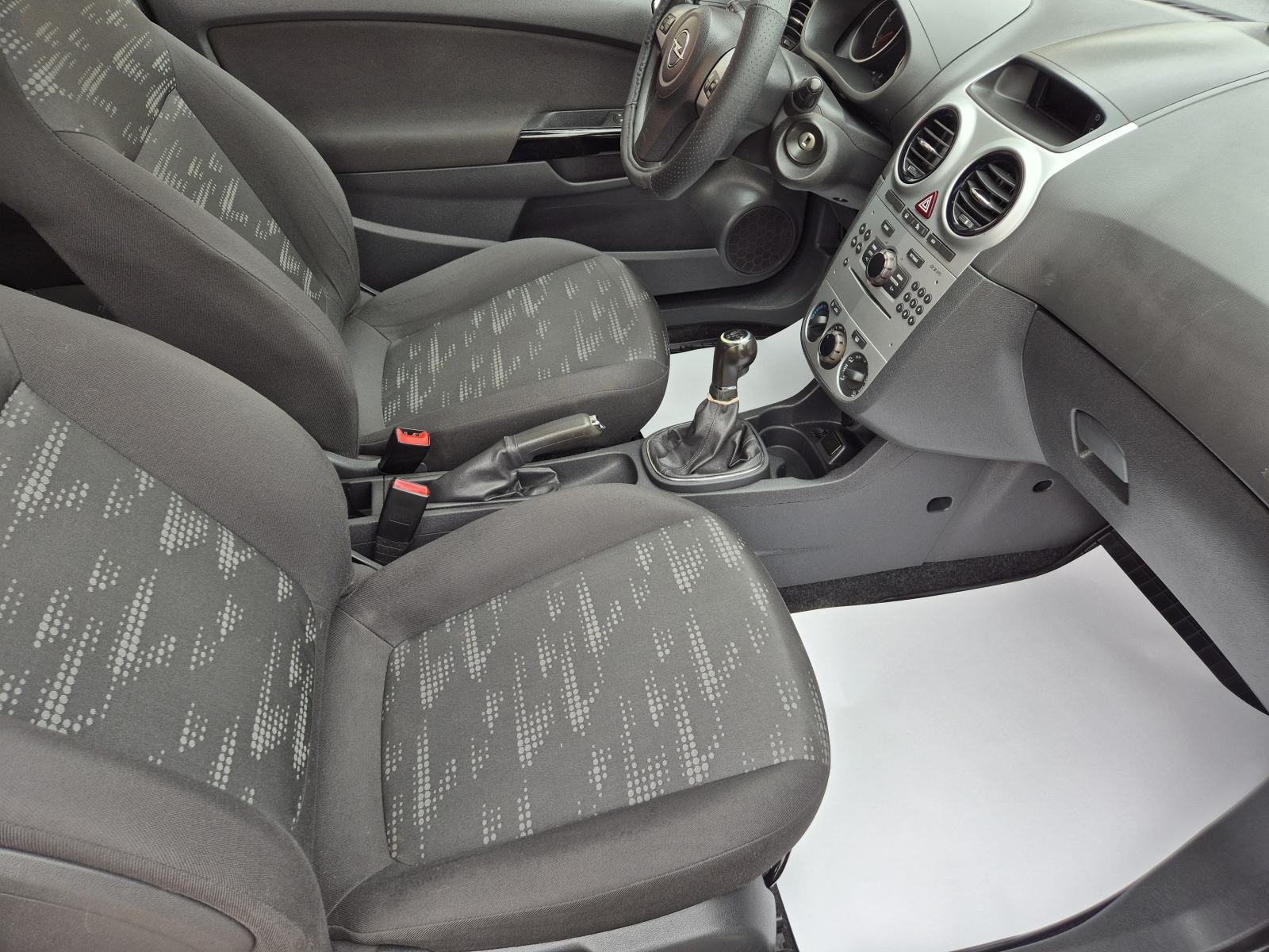 Opel Corsa 1,4 16V **ACTIVE**KLIMA**PANORAMA KROV**ALU**REG 1 GOD**, fotografija 20