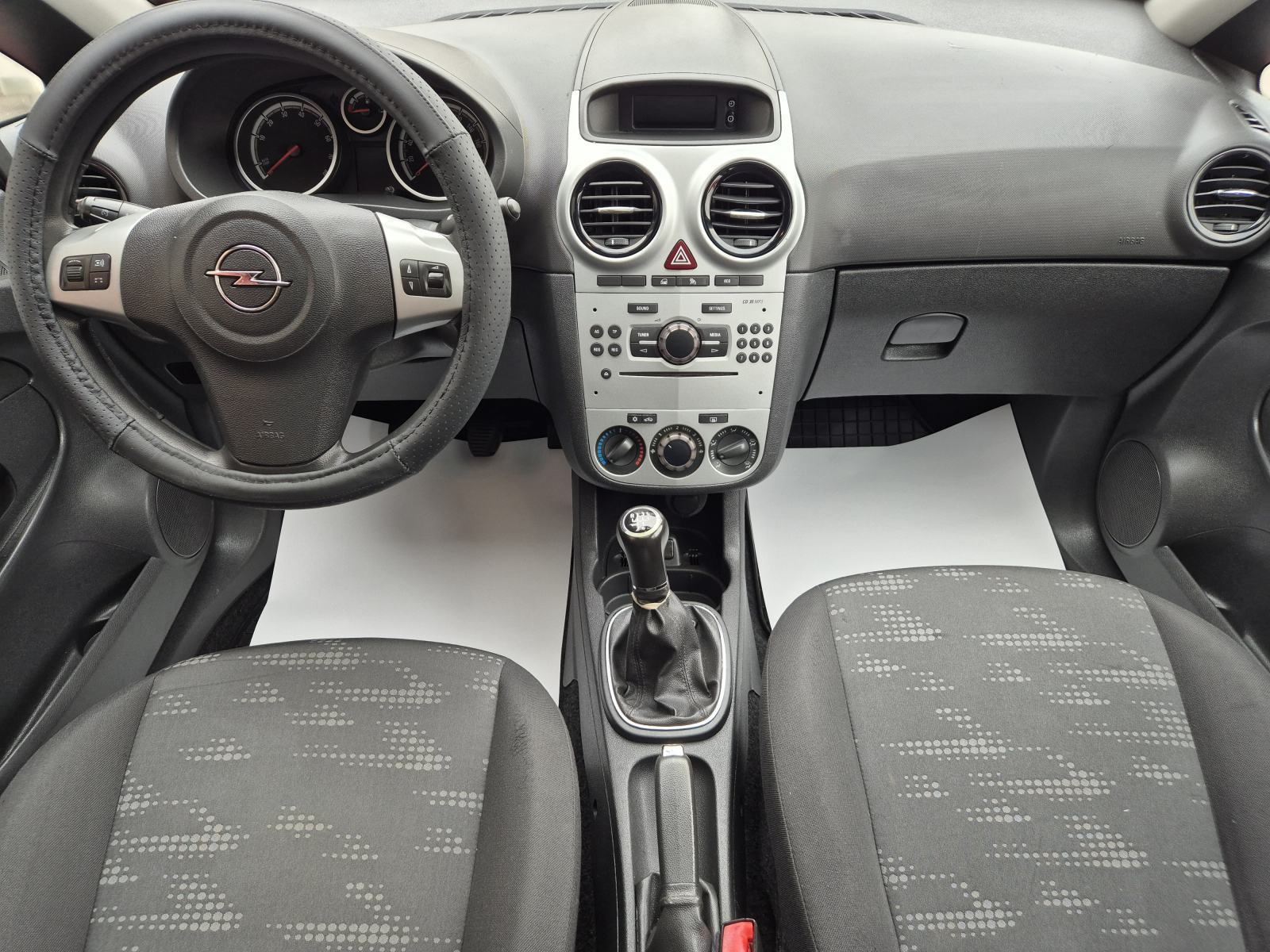 Opel Corsa 1,4 16V **ACTIVE**KLIMA**PANORAMA KROV**ALU**REG 1 GOD**, fotografija 19