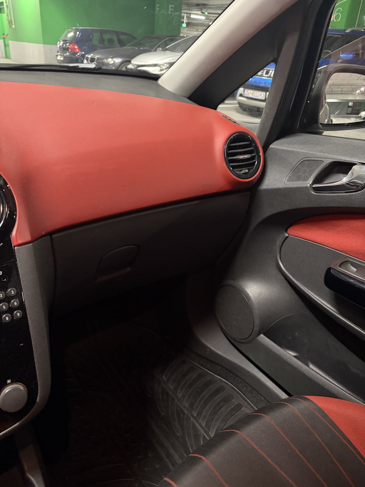 Opel Corsa 1,4 16V, fotografija 15