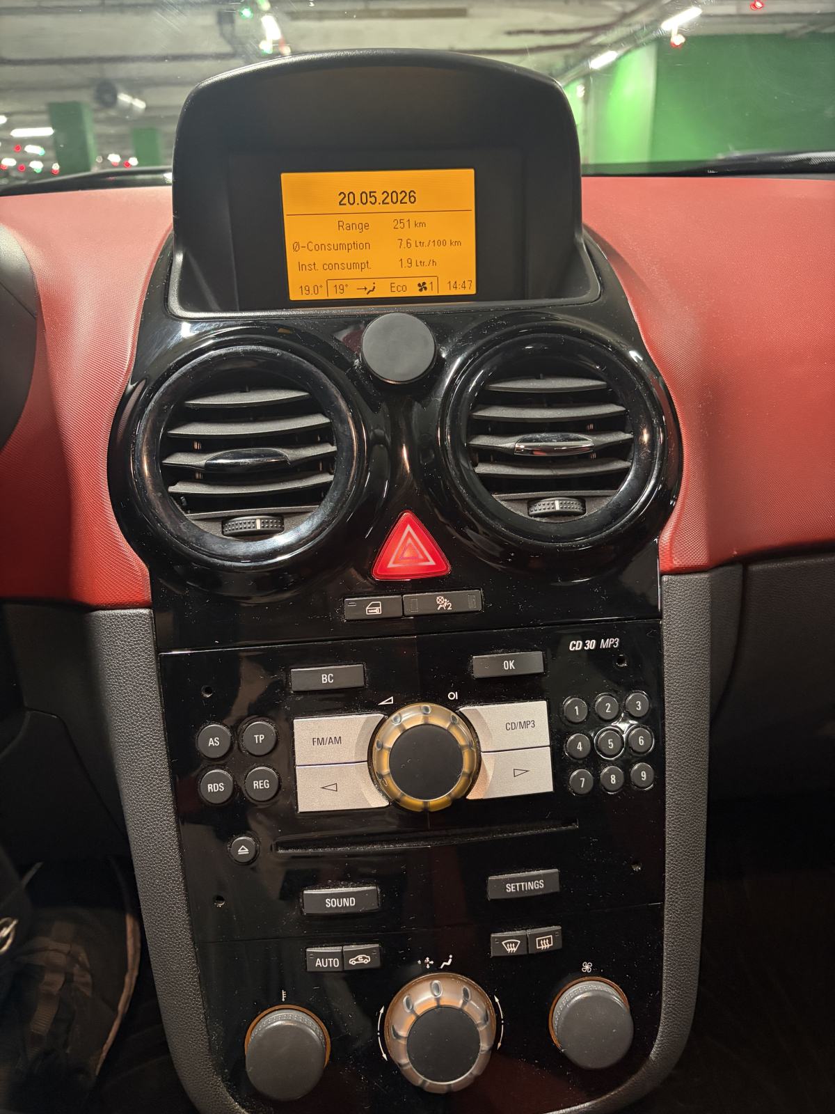 Opel Corsa 1,4 16V, fotografija 17