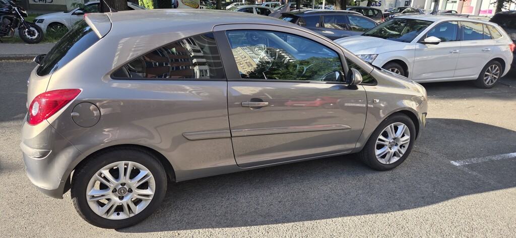 Opel Corsa 1,4 16V, fotografija 5