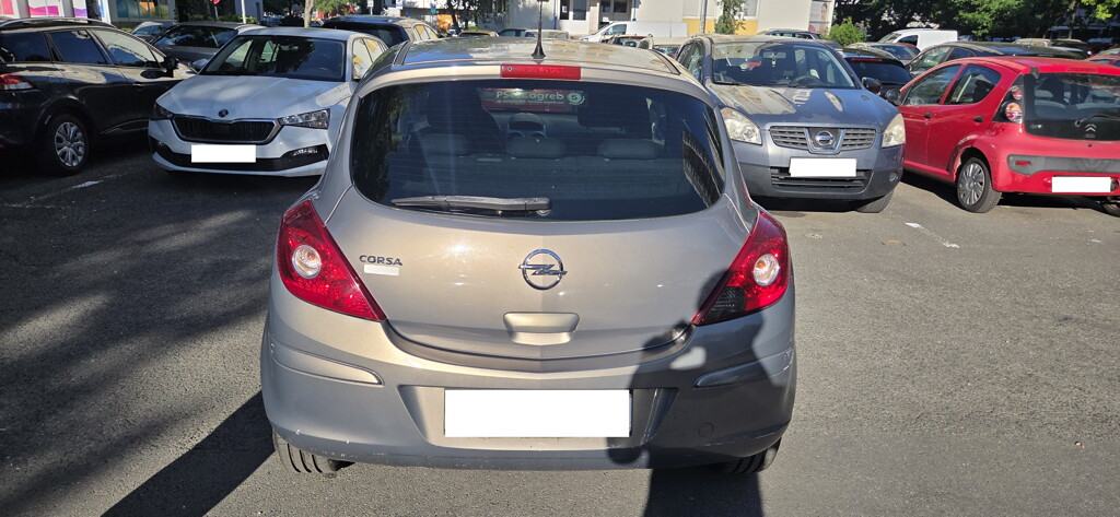 Opel Corsa 1,4 16V, fotografija 8