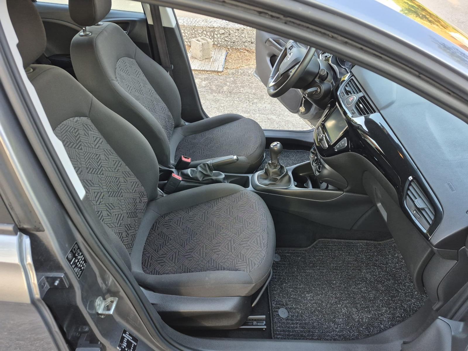 Opel Corsa 1,4 / 77.250 km / servisna knjiga / 5 vrata, fotografija 13
