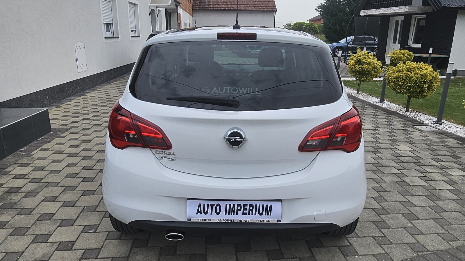 Opel Corsa 1,4 Automatik - 1.VLASNIK - NIJE UVOZ - 78 000 KM -, fotografija 11