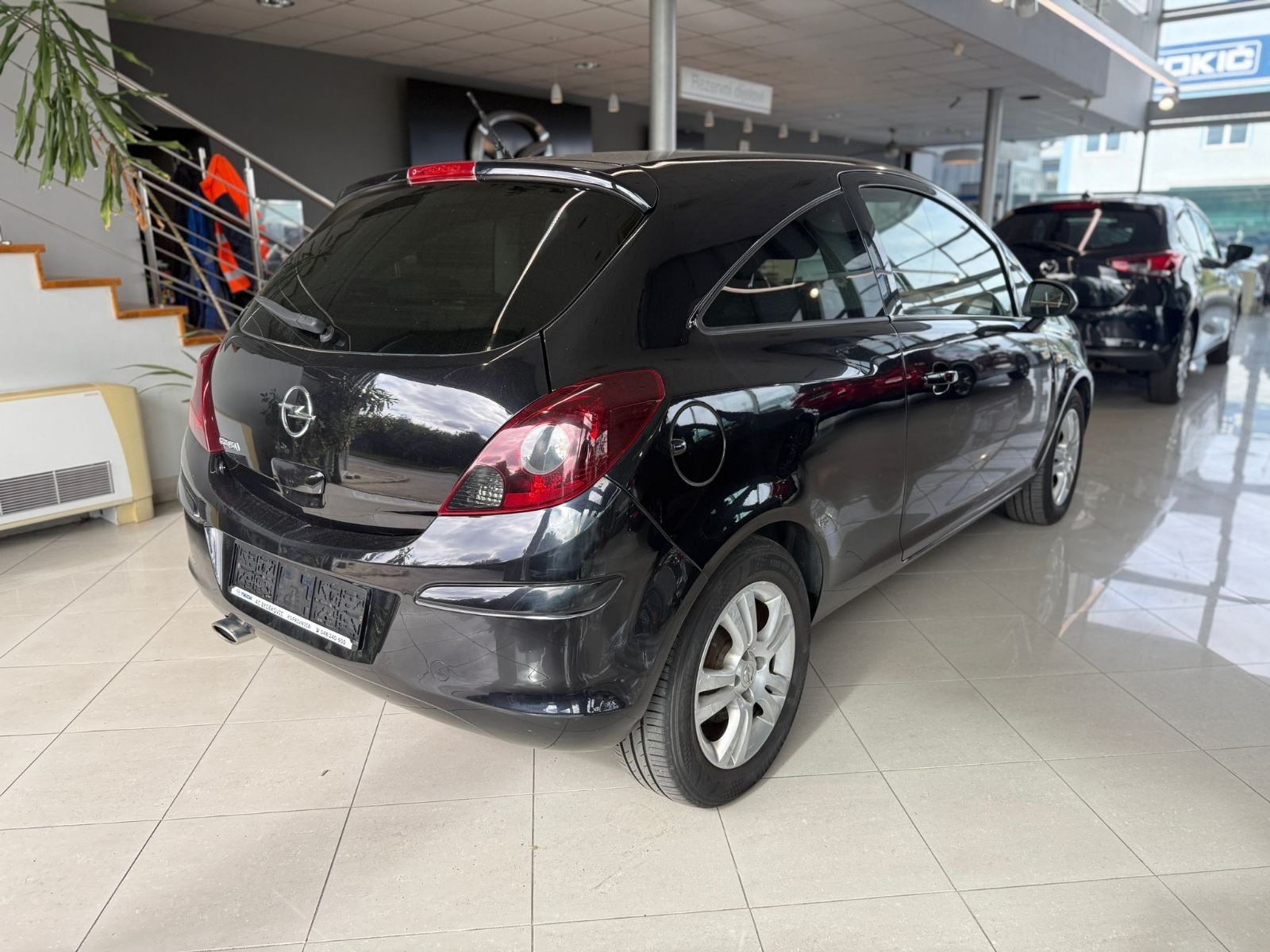 Opel Corsa 1.4 COLOR EDITION KLIMA ALU, fotografija 7