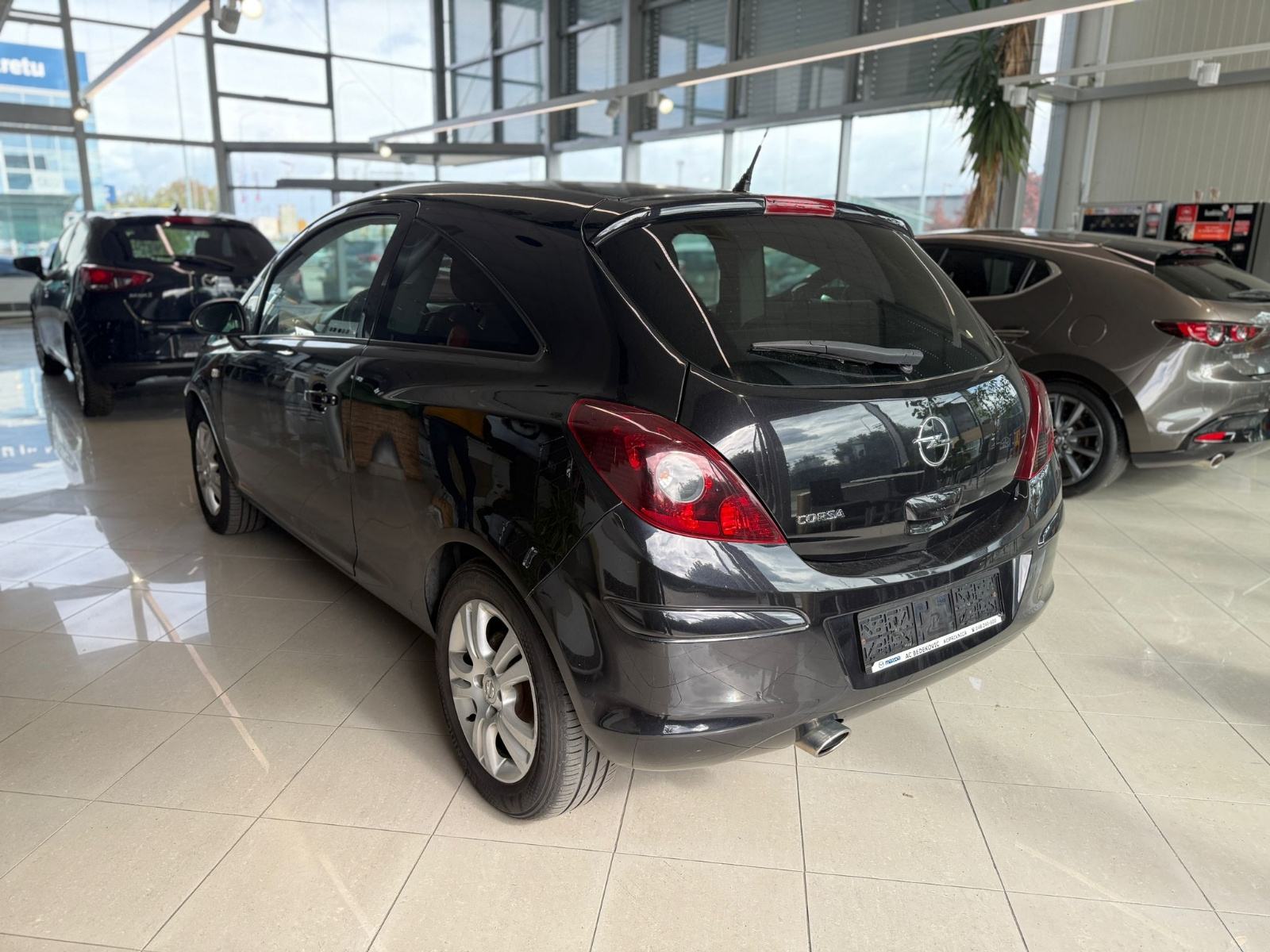 Opel Corsa 1.4 COLOR EDITION KLIMA ALU, fotografija 5