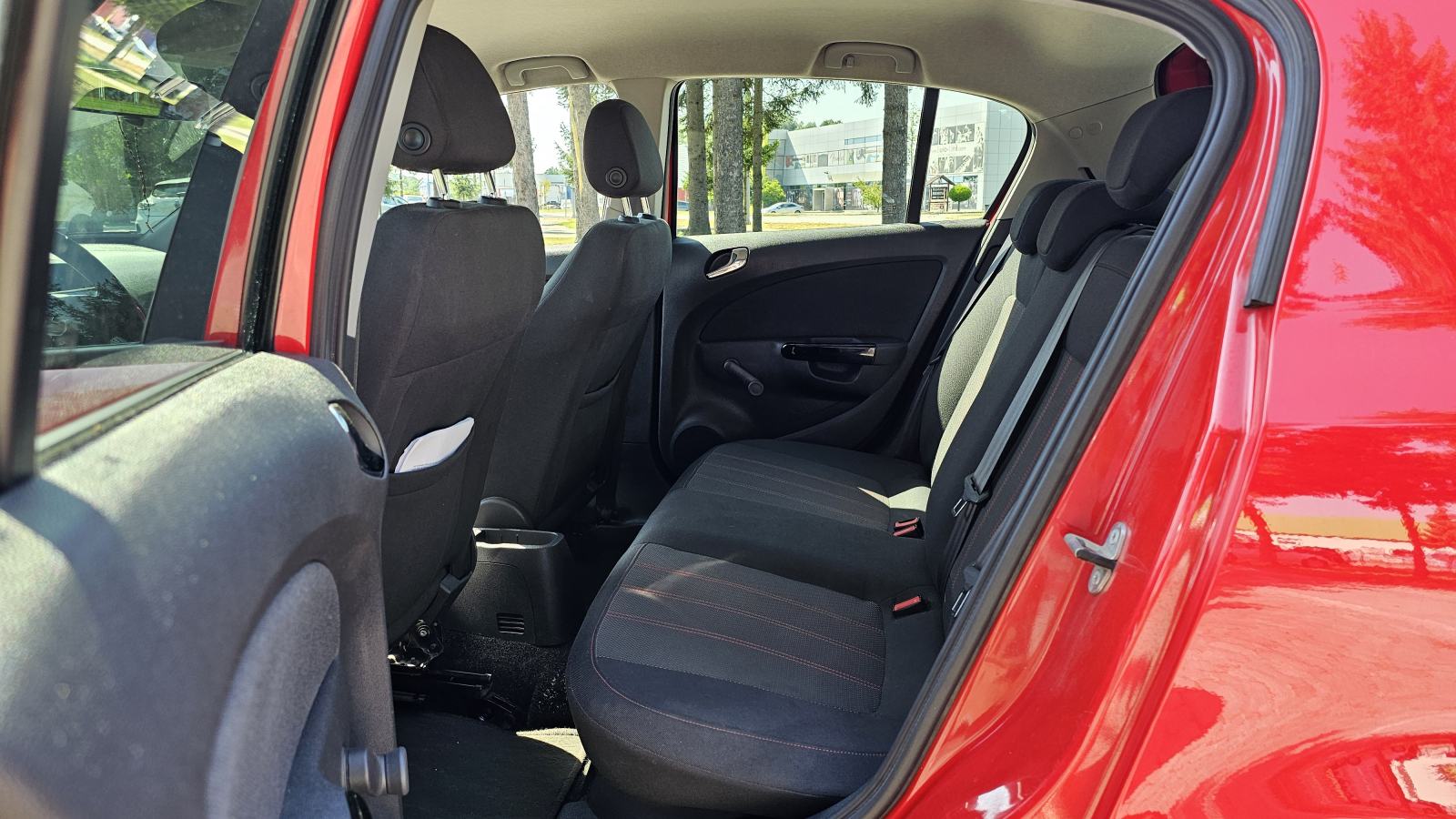Opel Corsa 1,4 COLOR EDITION 74 kW, fotografija 13