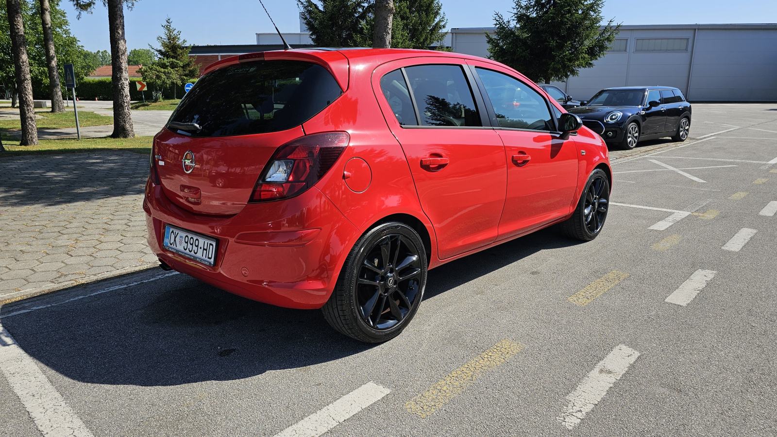 Opel Corsa 1,4 COLOR EDITION 74 kW, fotografija 7