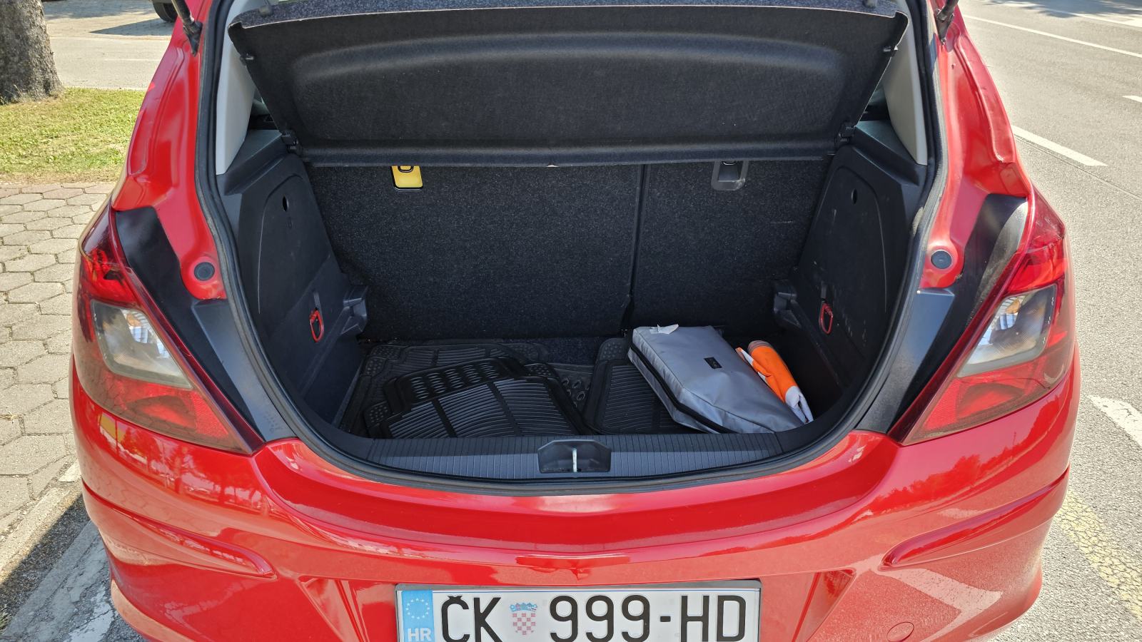 Opel Corsa 1,4 COLOR EDITION 74 kW, fotografija 14