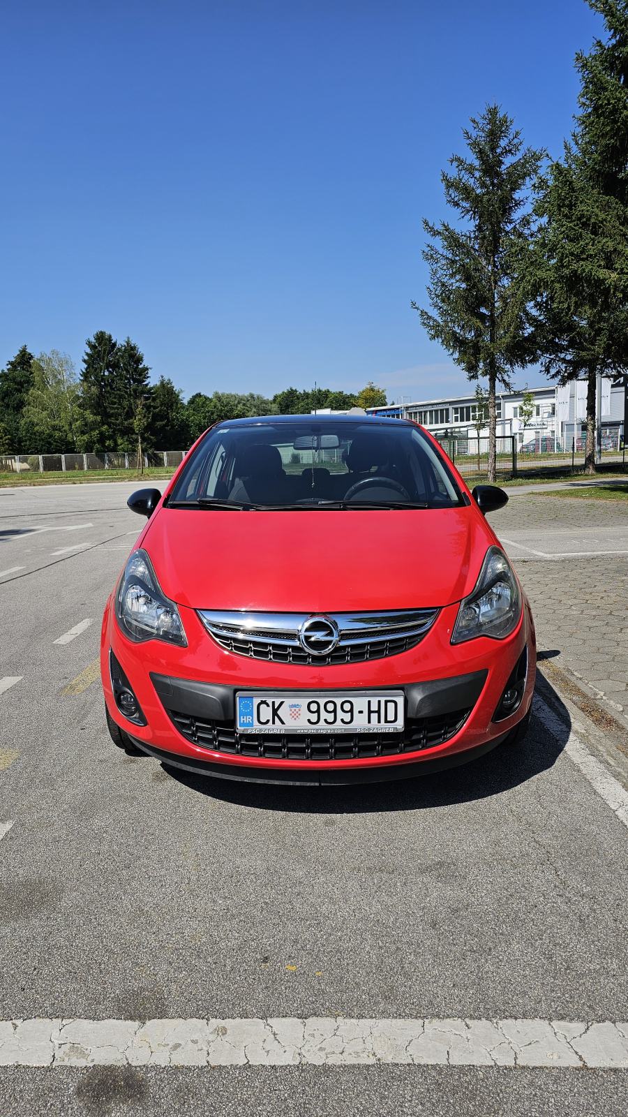 Opel Corsa 1,4 COLOR EDITION 74 kW, fotografija 3