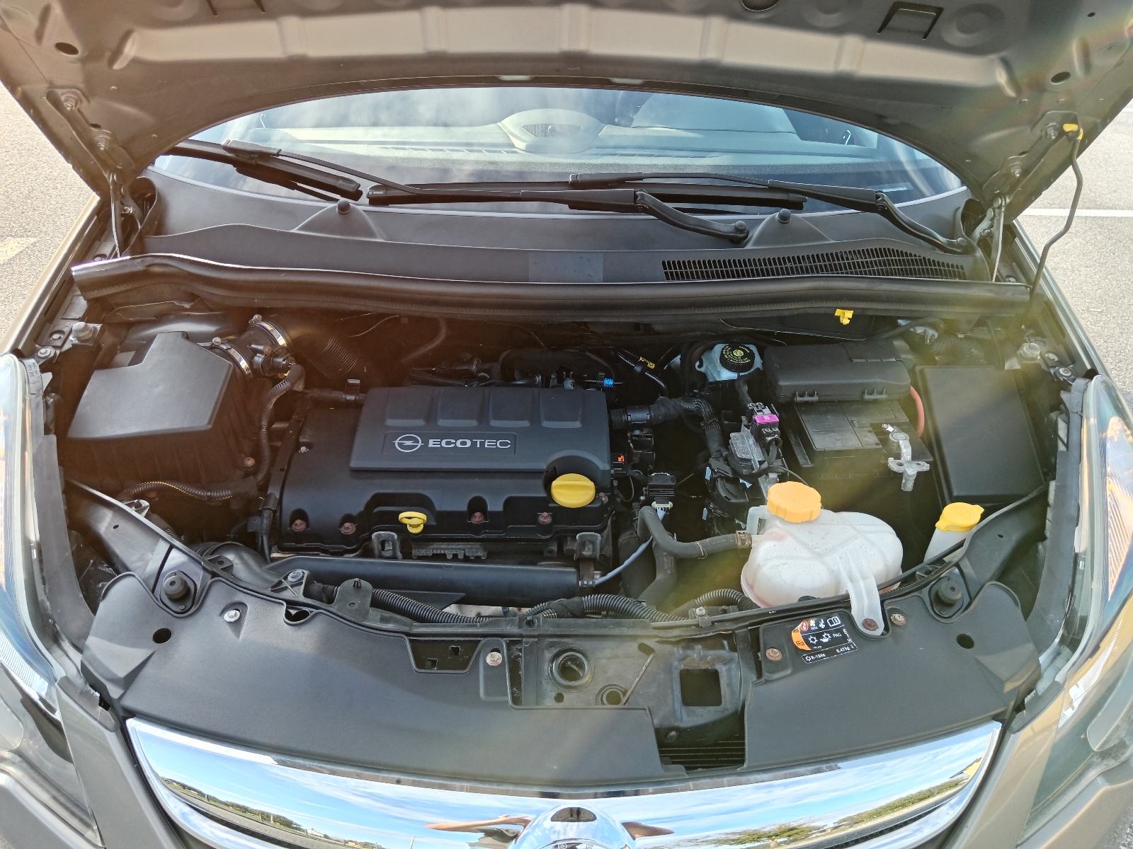 OPEL CORSA 1.4 16V KLIMA, TEMPOMAT, SERVISNA, fotografija 14