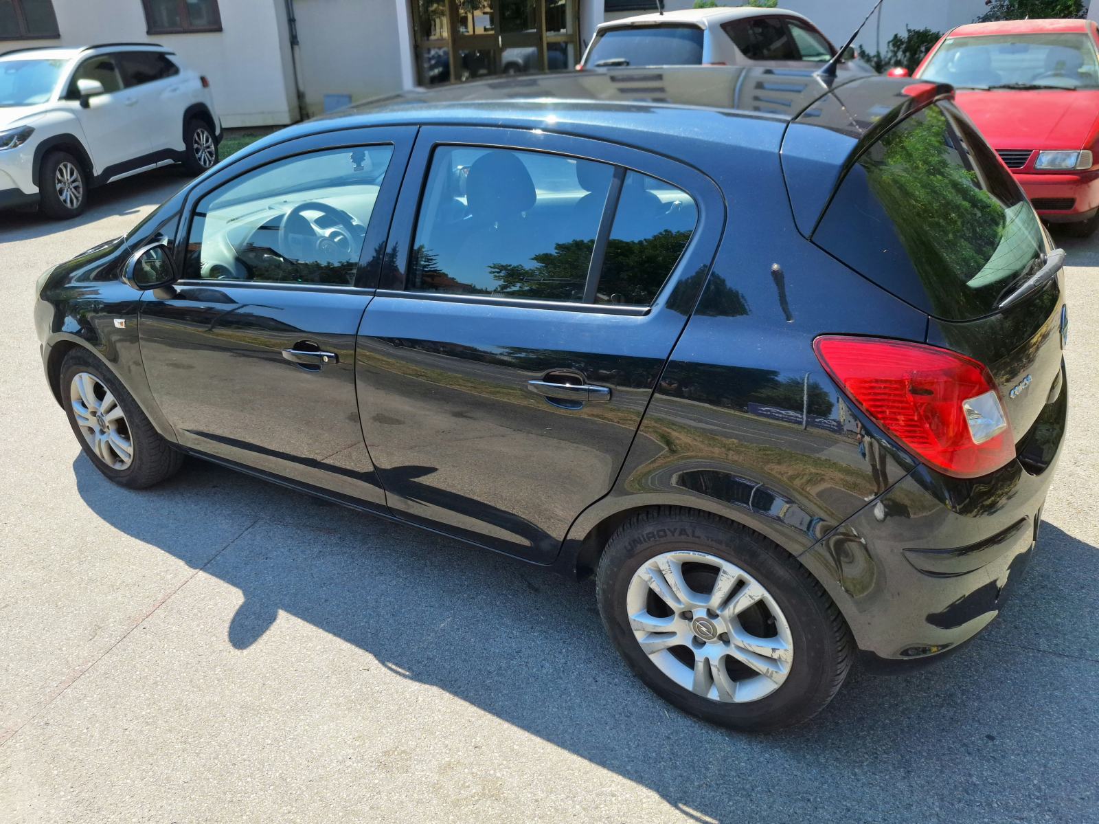 Opel Corsa 1.4 ENJOY, fotografija 3