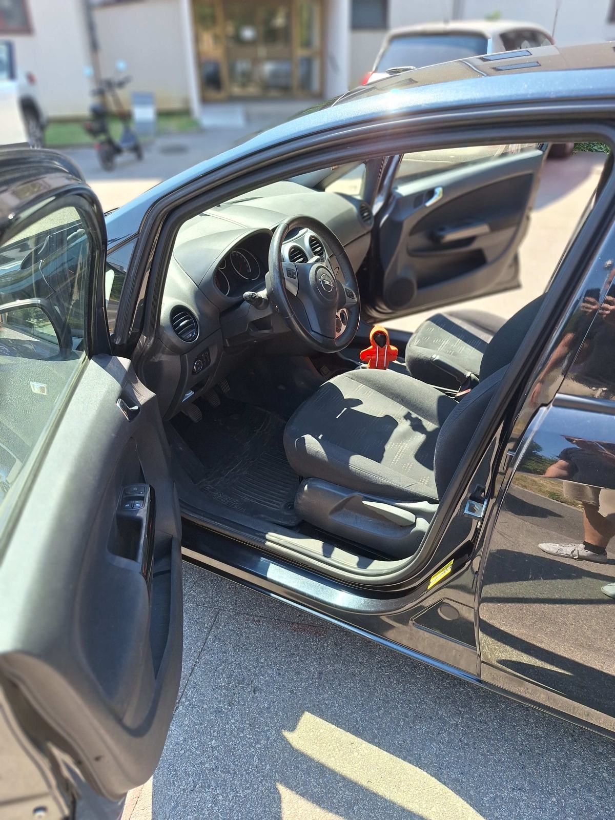 Opel Corsa 1.4 ENJOY, fotografija 12