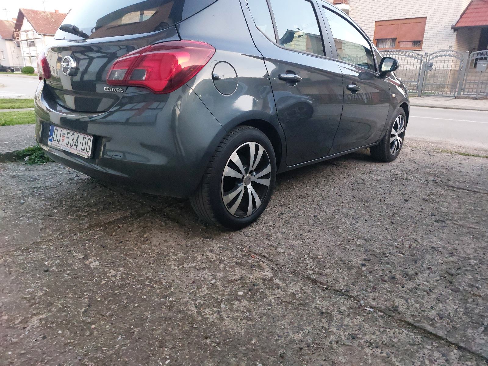Opel Corsa 1,4 LPG u pdv ***akcija crni petak****, fotografija 6