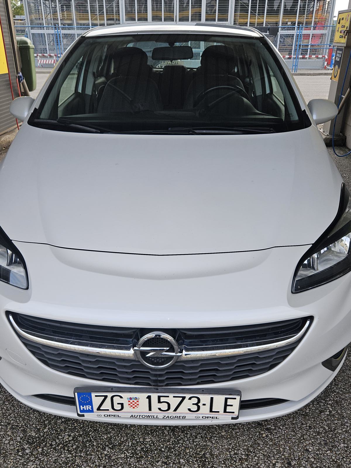 Opel Corsa 1.4 prvi vlasnik, 1 god registriran, ovlašteni servis, fotografija 4