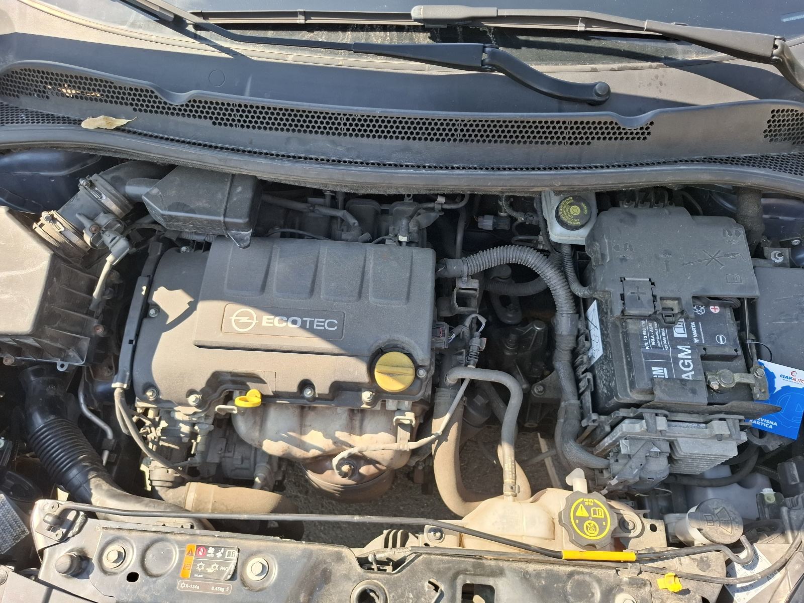 Opel Corsa 1,4. I , 5 vrata , klima Samo 59.000.km, fotografija 15