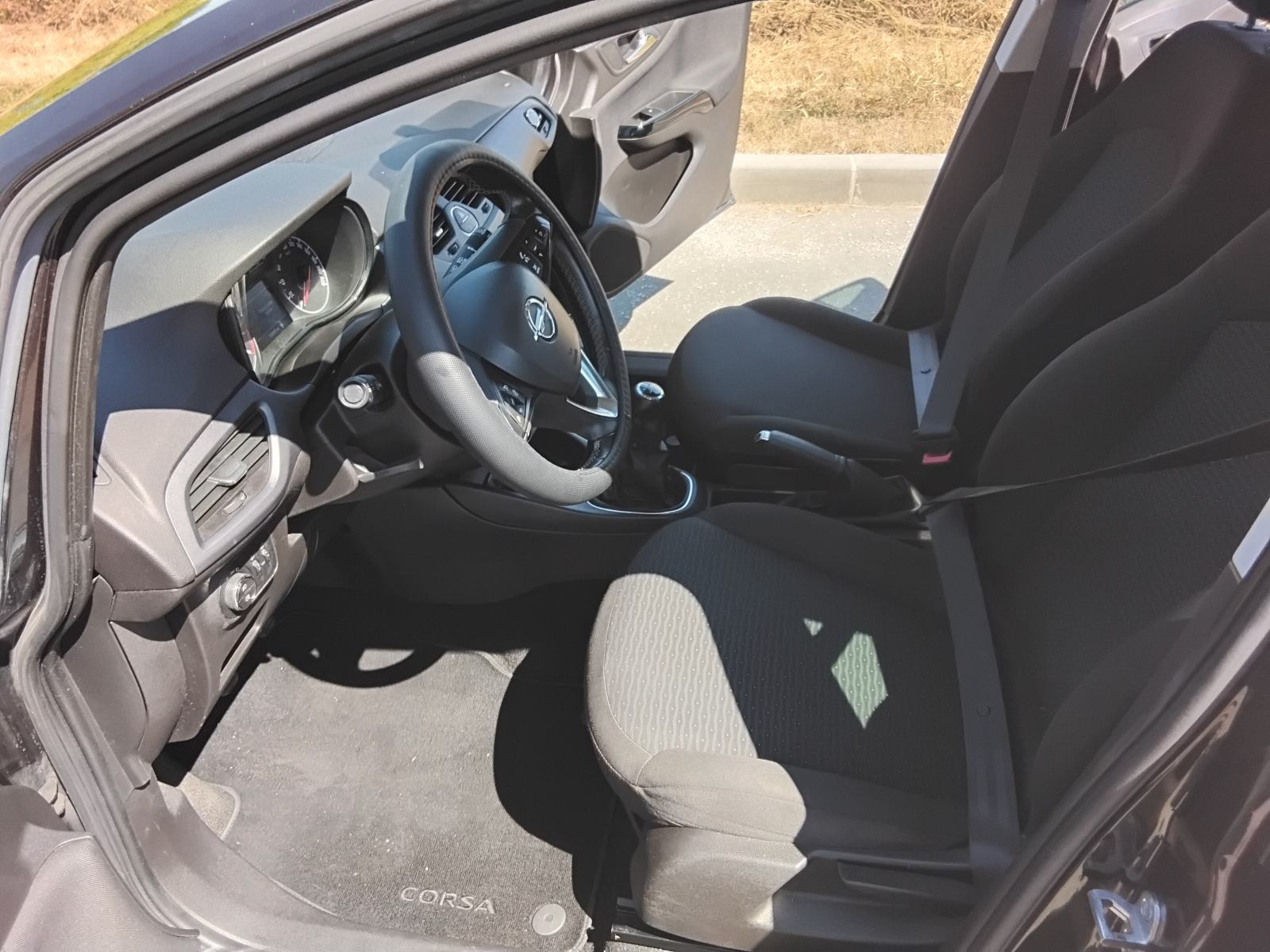 Opel Corsa 1,4, fotografija 14