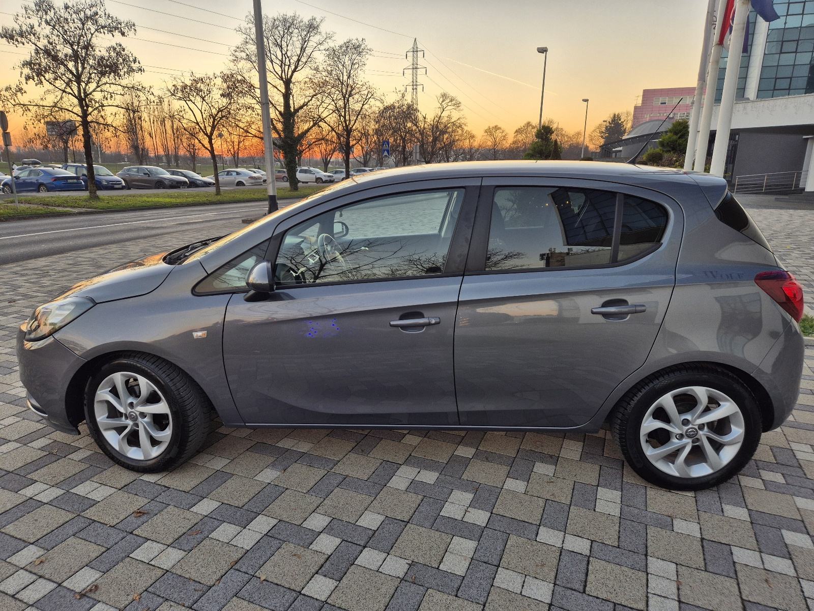 Opel Corsa 1,4 **WOLF**KLIMA**MULTIMEDIJA**ALU**PDC**REG 1 GOD**, fotografija 4