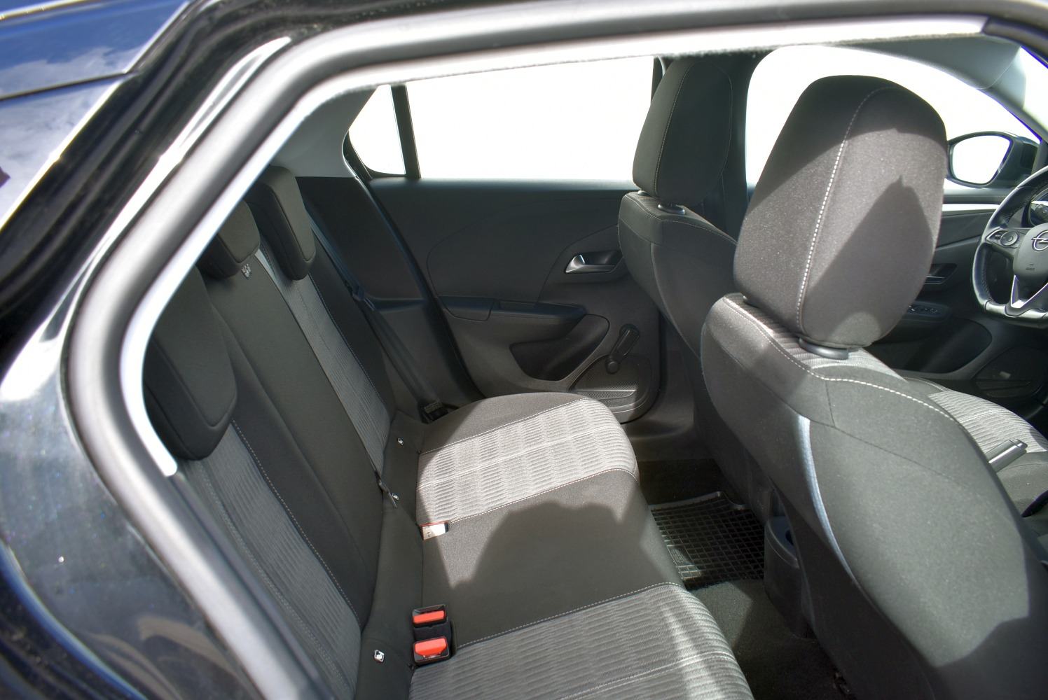 Opel Corsa 1.5 CDTI Edition *HR* SERVISNA, 1.VLASNIK, JAMSTVO*, fotografija 6