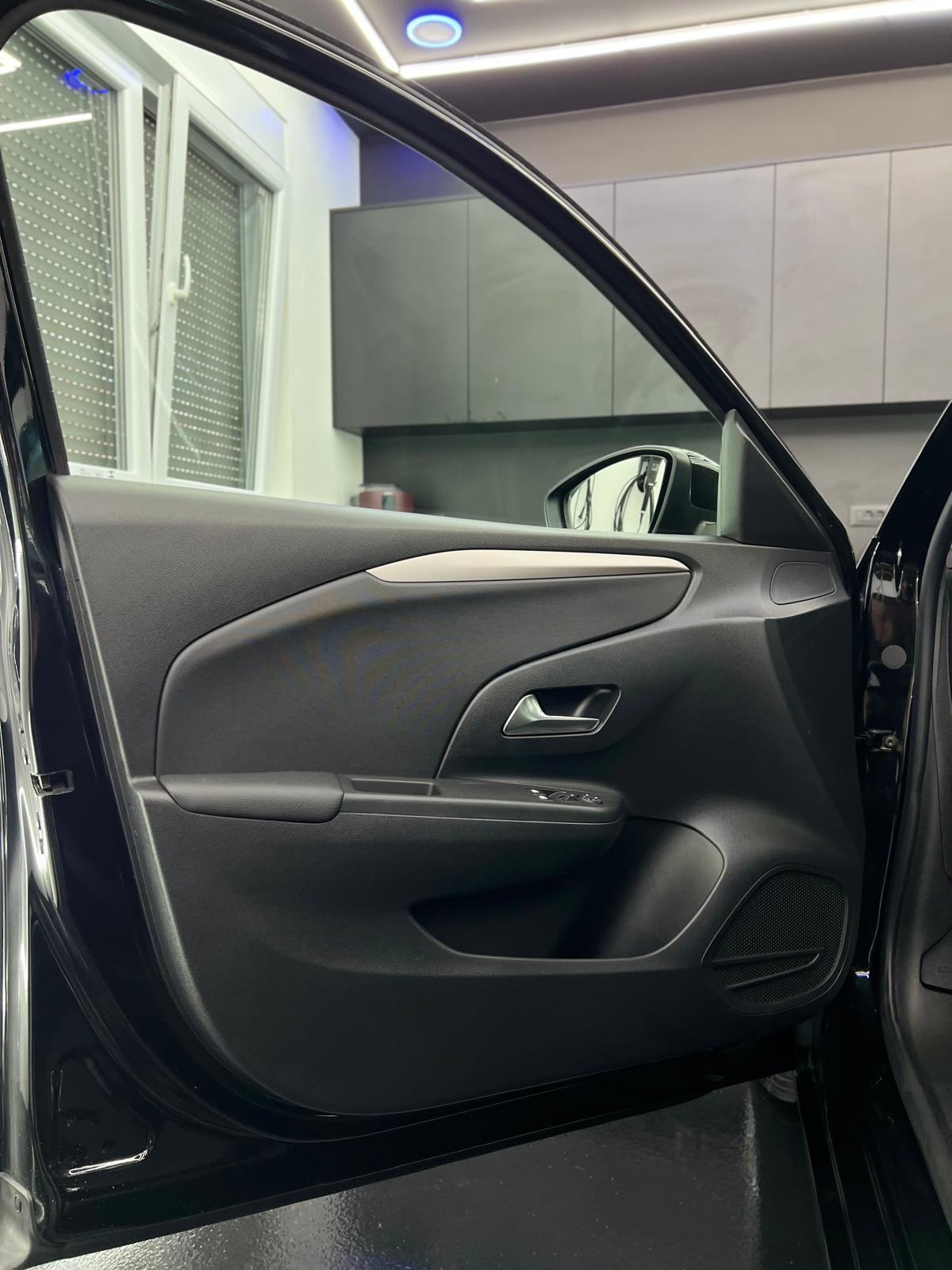 Opel Corsa 1,5 D, fotografija 18