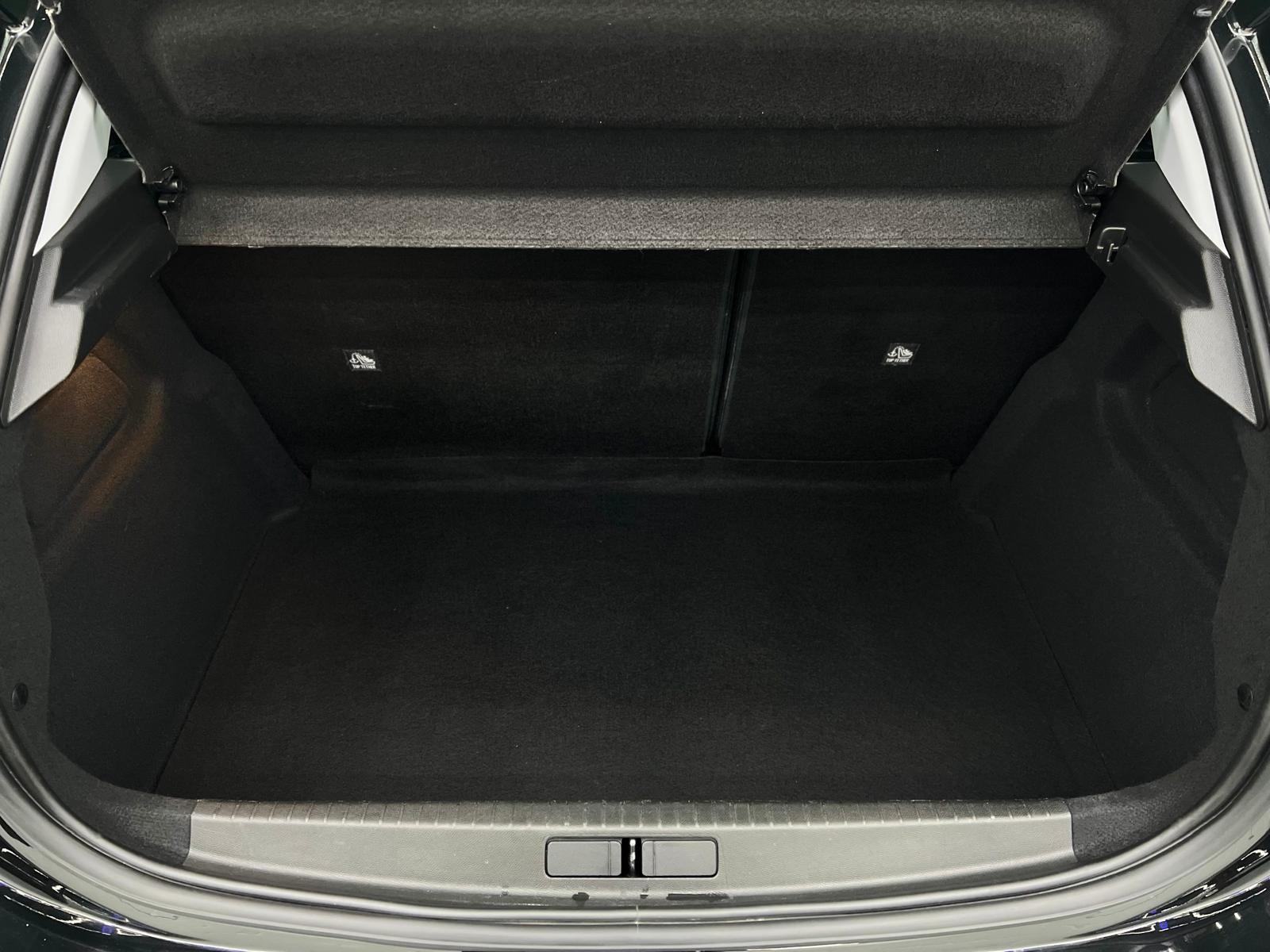 Opel Corsa 1,5 D, fotografija 17