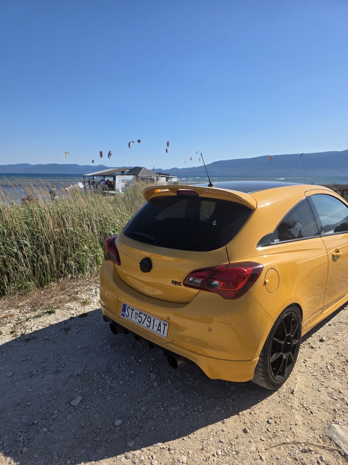 Opel Corsa E 1.6 Turbo OPC, fotografija 3