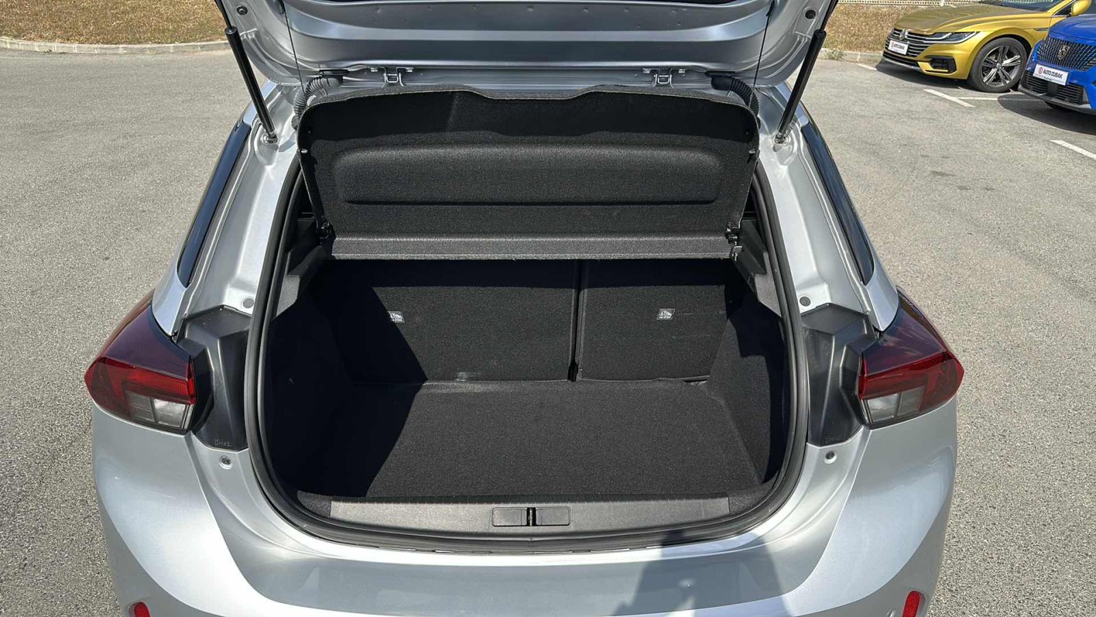 OPEL CORSA 2025 • PREMIUM jamstvo • AutoZubak Rabljena, fotografija 12