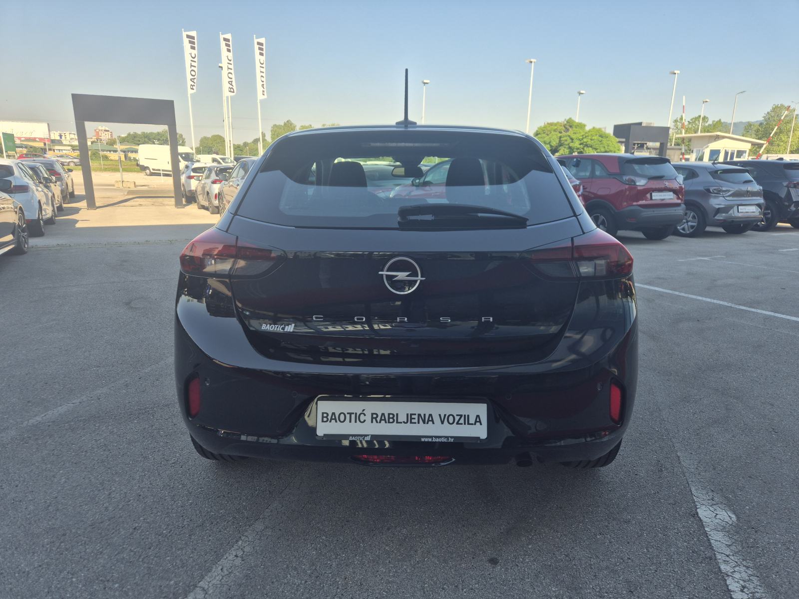 Opel Corsa Edition 1,2 55kw, fotografija 7