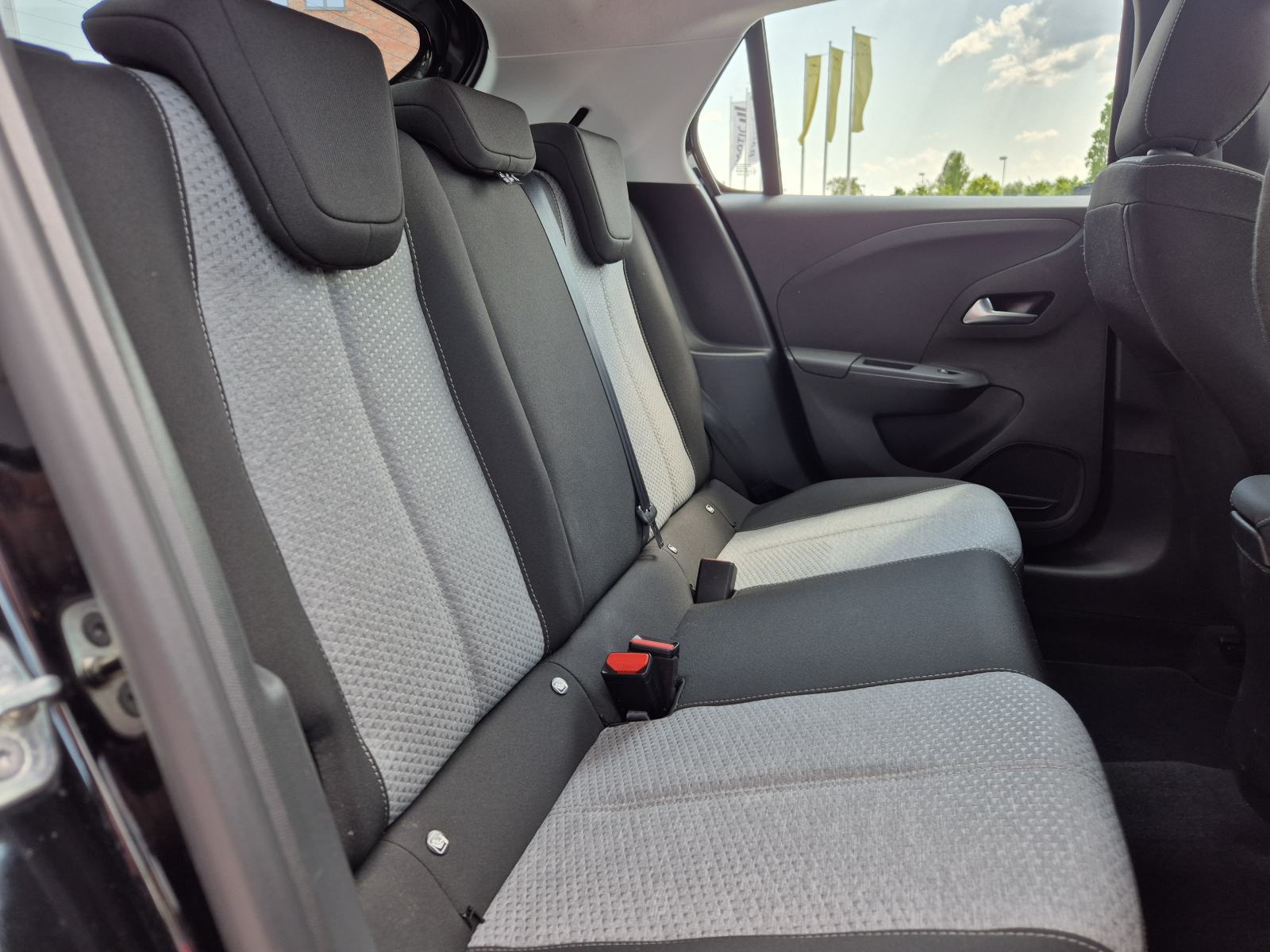 Opel Corsa Edition 1,2 55kw, fotografija 13