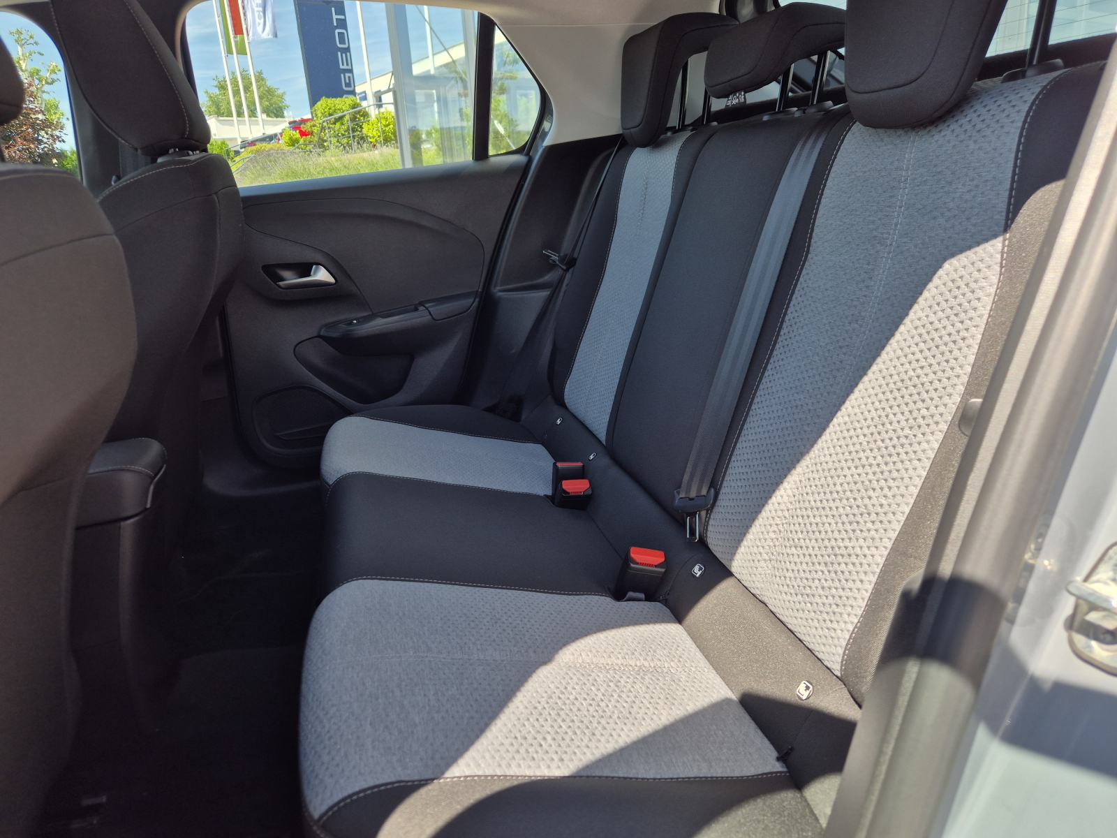 Opel Corsa Edition 1,2 55kw, fotografija 11
