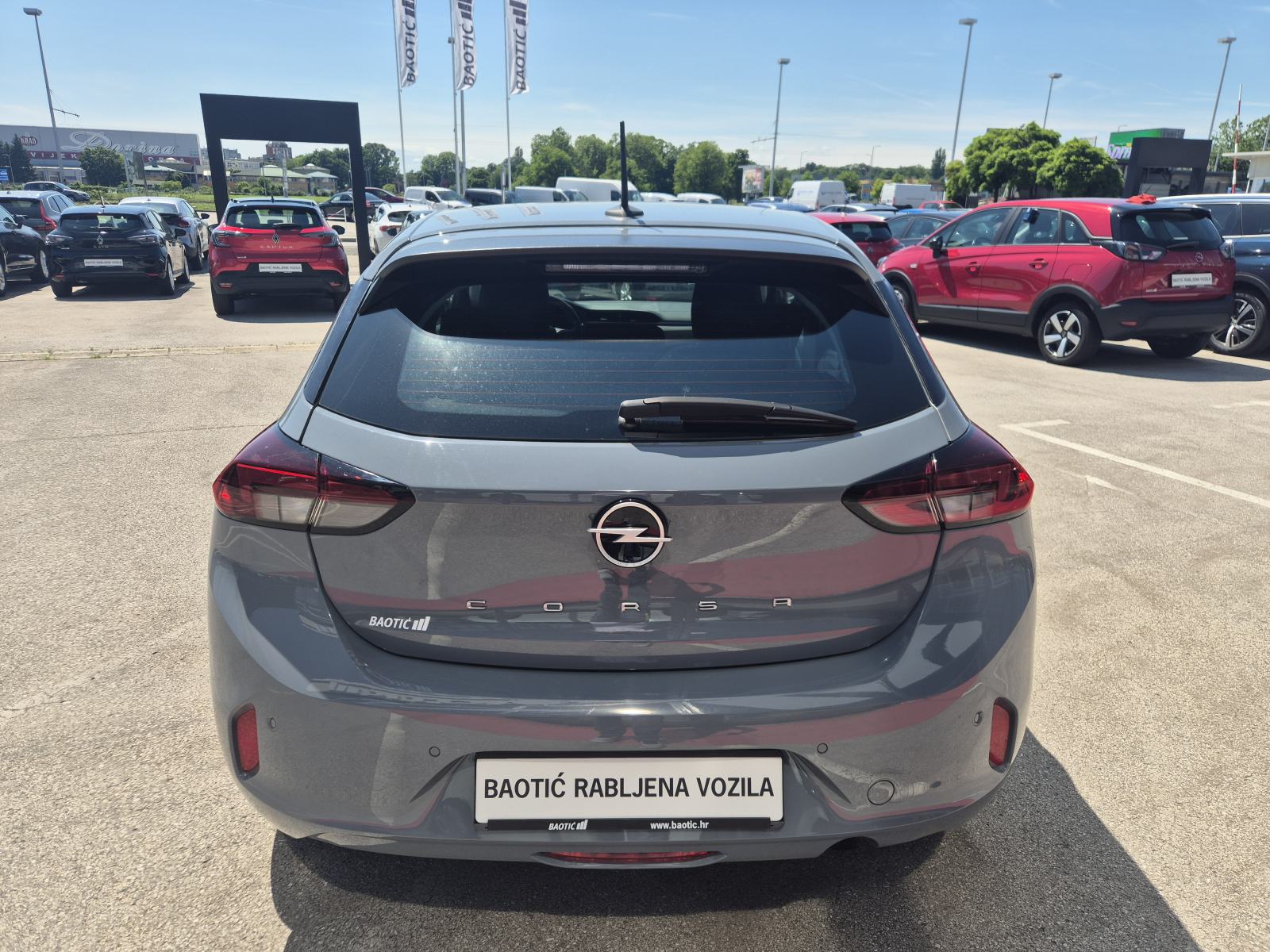Opel Corsa Edition 1,2 55kw, fotografija 7
