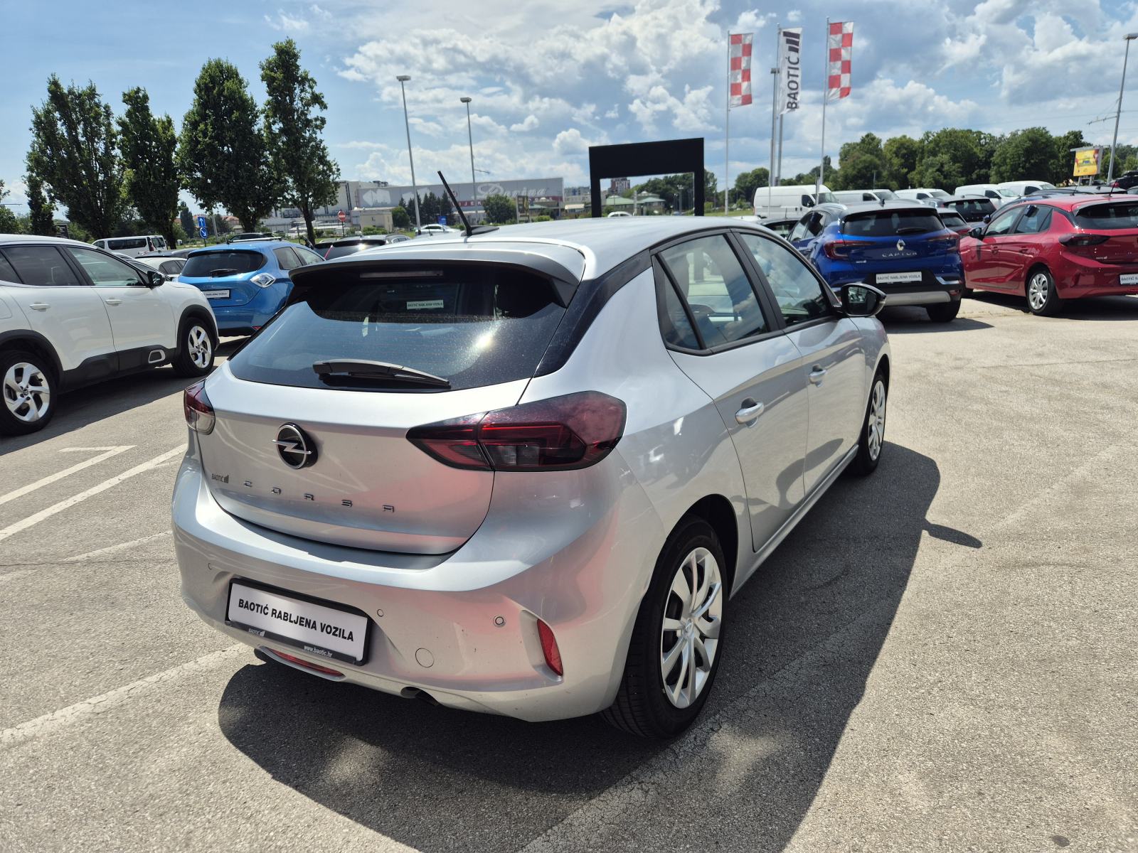 Opel Corsa Edition 1,2 55kW, fotografija 5