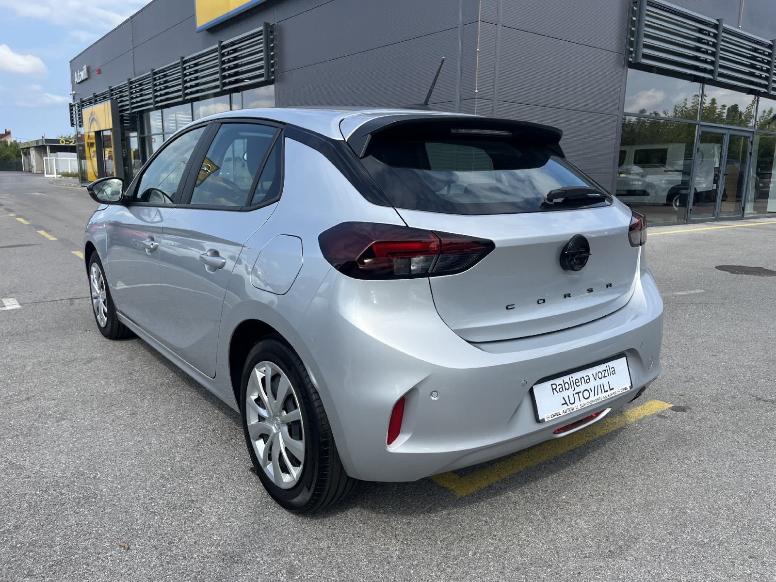OPEL CORSA EDITION 1,2 MT5 *VOZILO U TVORNIČKOM JAMSTVU*, fotografija 5