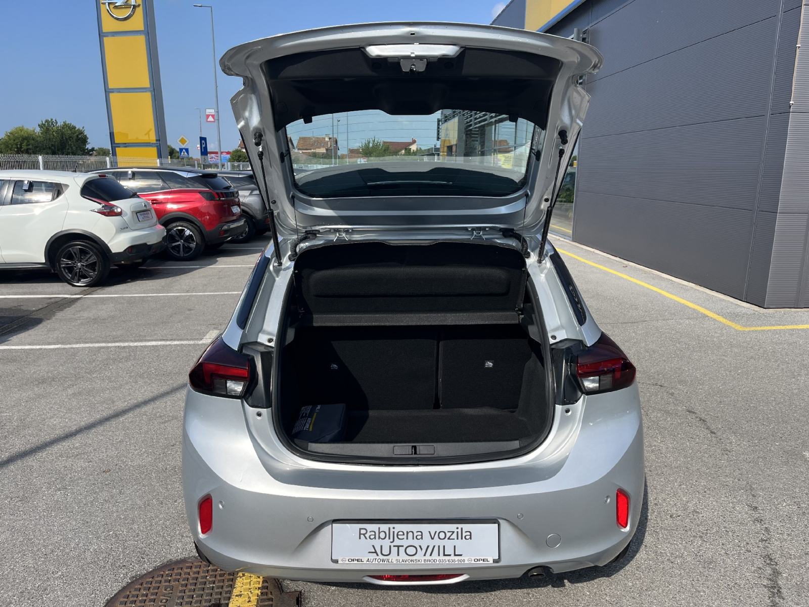 OPEL CORSA EDITION 1,2 MT5 *VOZILO U TVORNIČKOM JAMSTVU*, fotografija 12