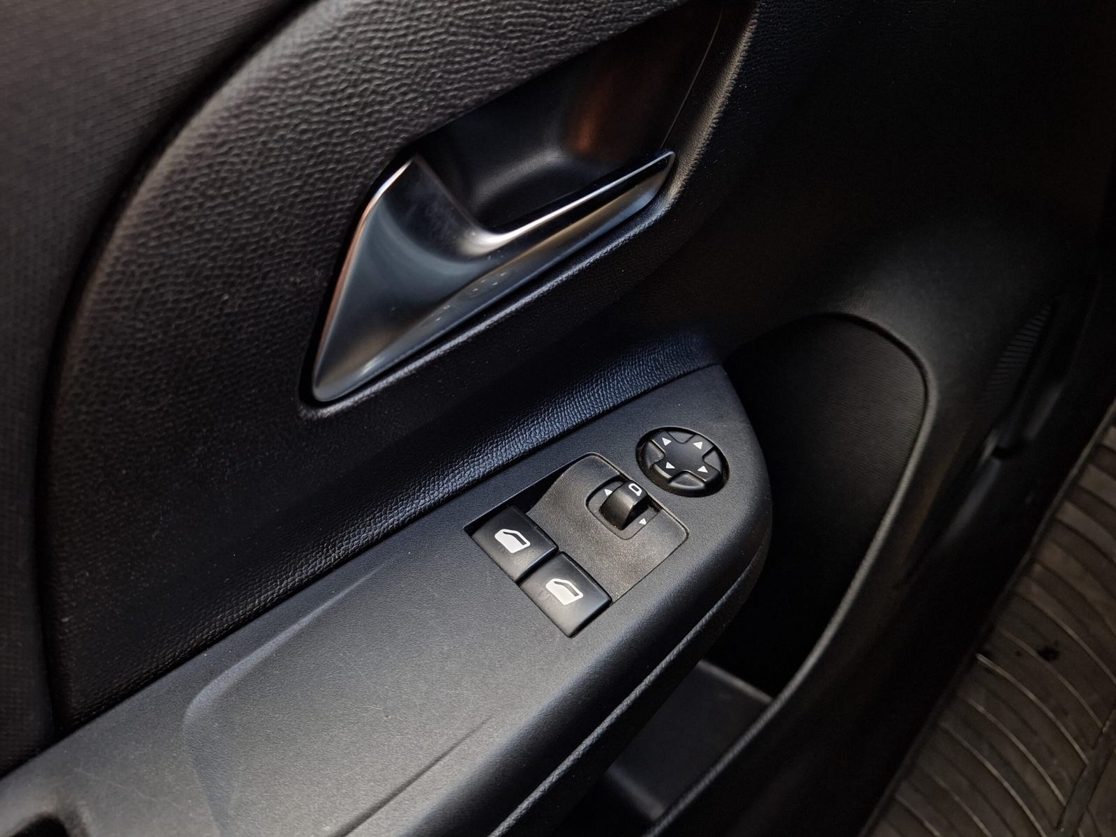 Opel Corsa Edition 1,5 D, fotografija 14