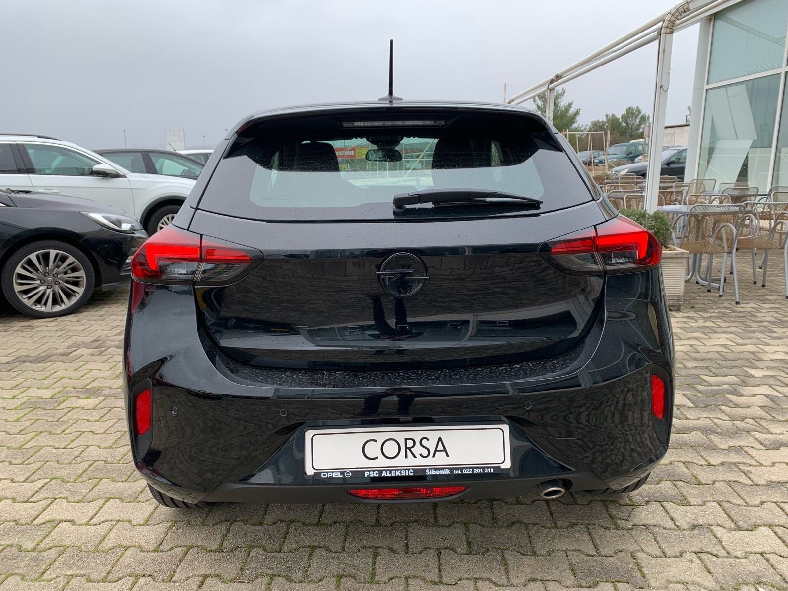 Opel Corsa GS 1,2 MT6 -JAMSTVO- Park. kamera, Zimski paket, Sport mode, fotografija 6