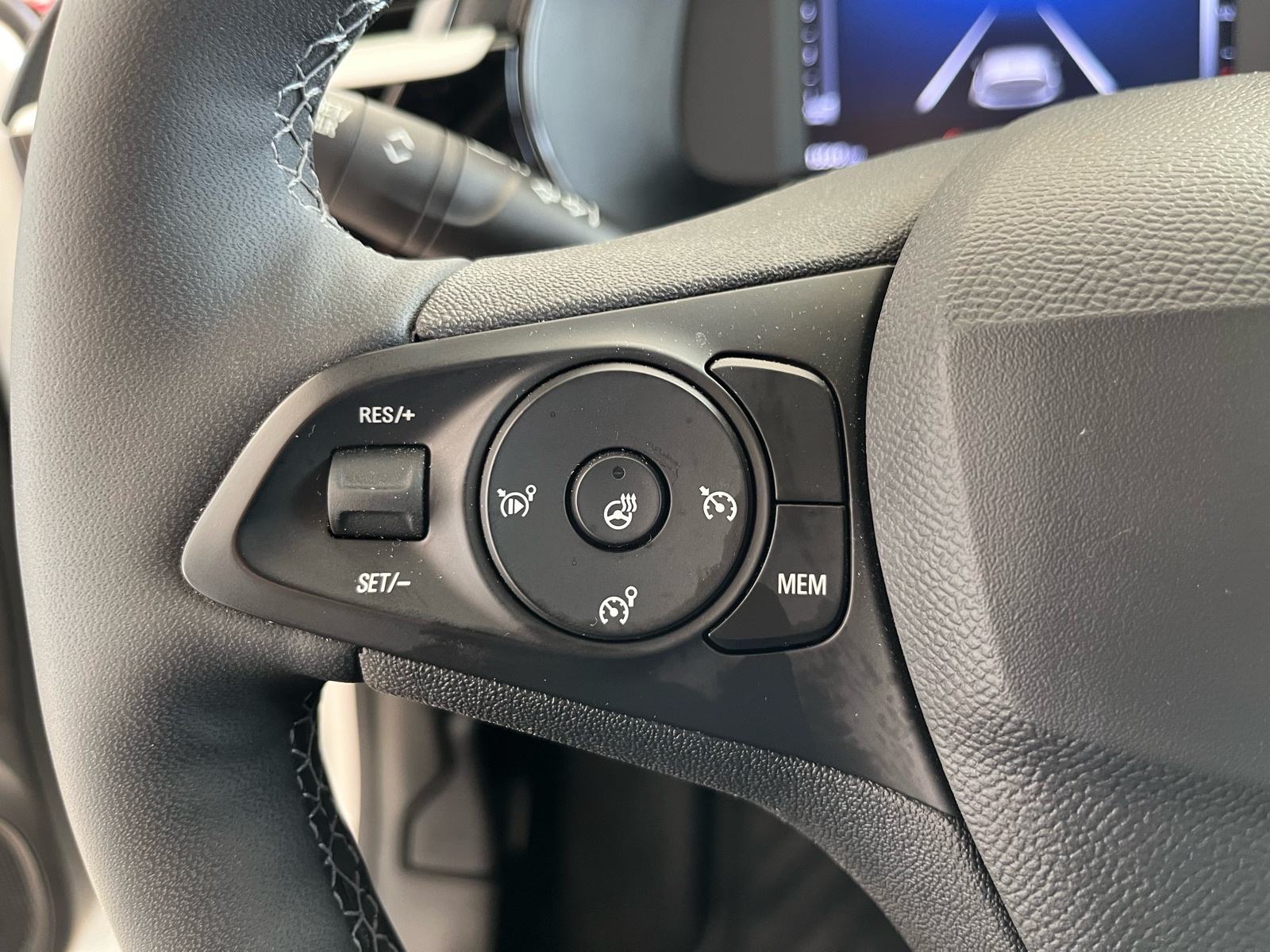 Opel Corsa GS 1,2 MT6 -JAMSTVO- Park. kamera, Zimski paket, Sport mode, fotografija 19