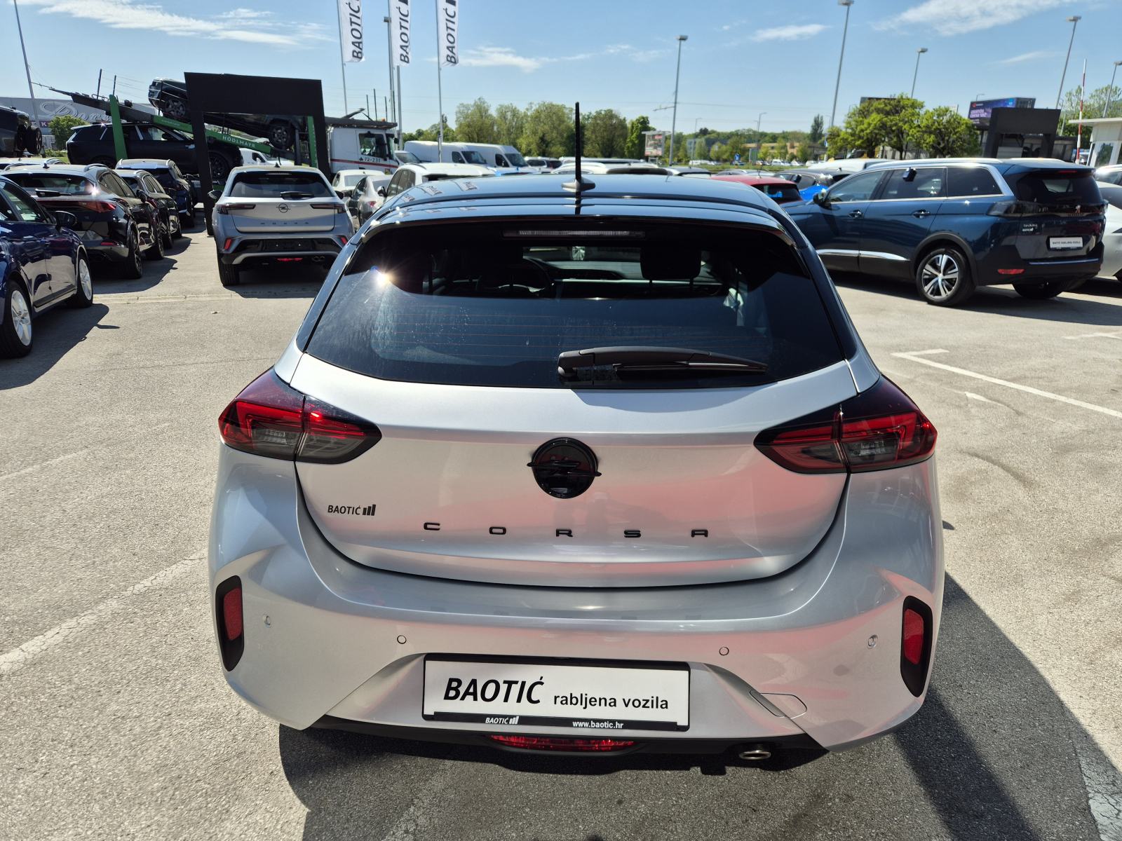 Opel Corsa GS-Line 1,2 74kW, fotografija 7