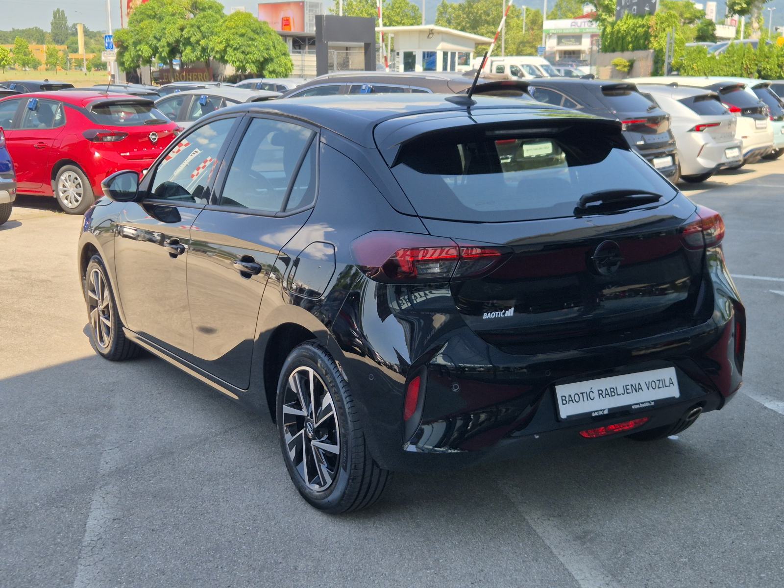 Opel Corsa GS-Line 1,2 74kW, fotografija 7