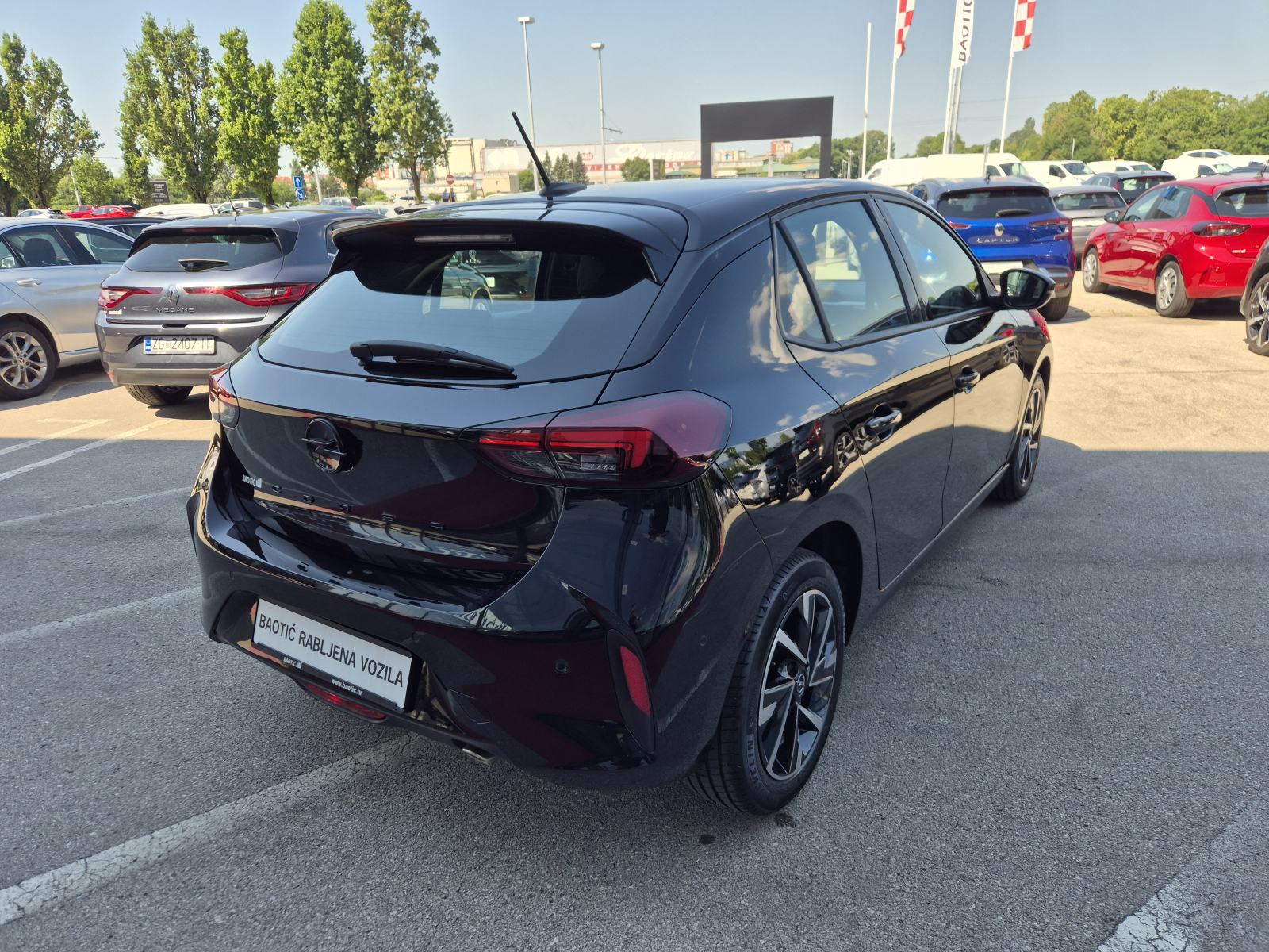 Opel Corsa GS-Line 1,2 74kW, fotografija 5