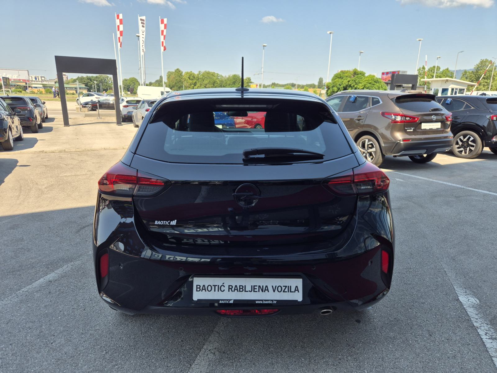 Opel Corsa GS-Line 1,2 74kW, fotografija 6