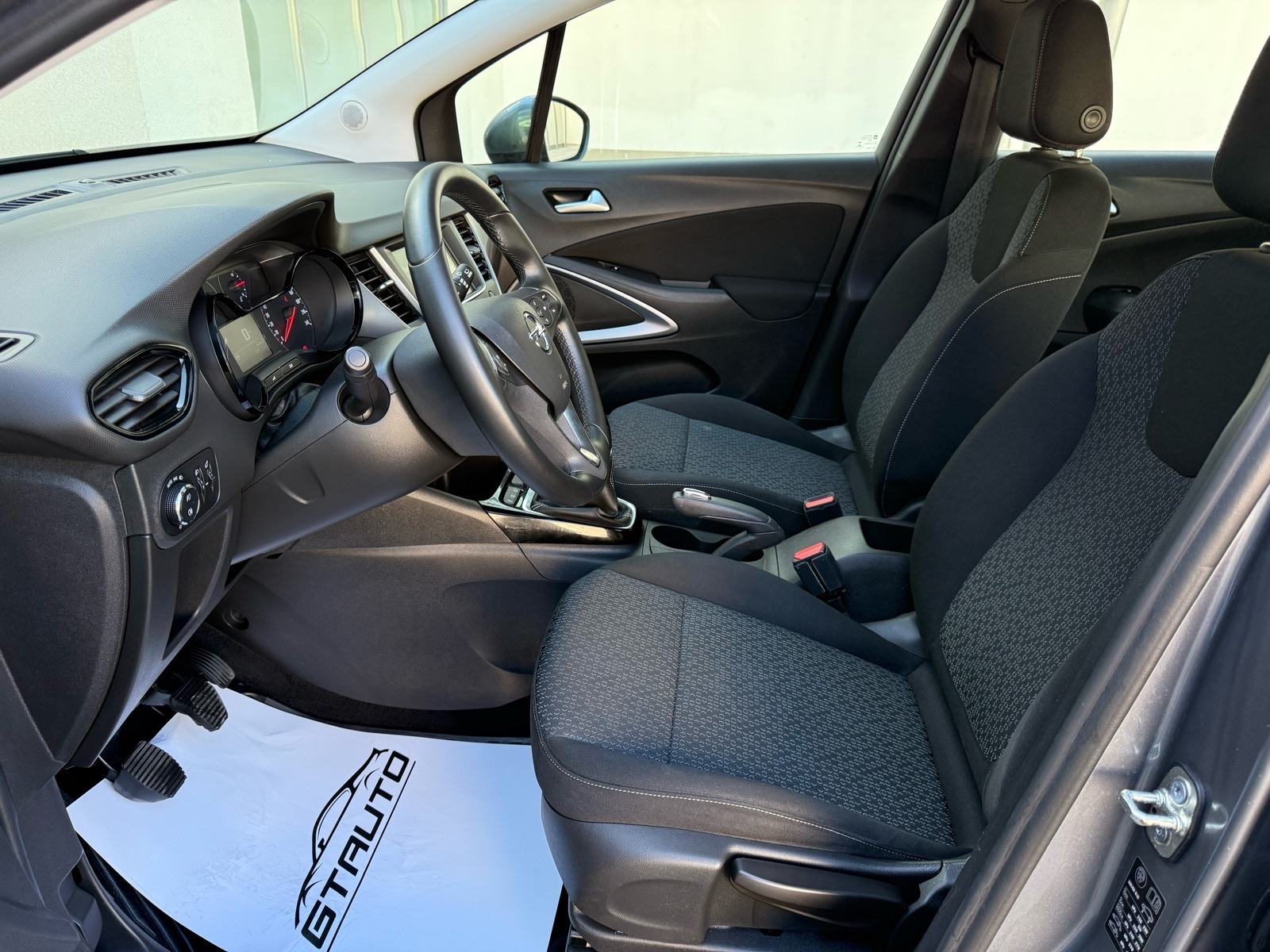 OPEL CROSSLAND 1.2, 2017.God, 131.000km,SERVIS, PARK SENZ, LINE ASSIST, fotografija 11