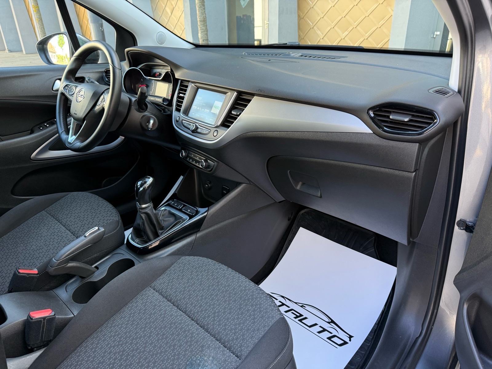 OPEL CROSSLAND 1.2, 2017.God, 131.000km,SERVIS, PARK SENZ, LINE ASSIST, fotografija 16