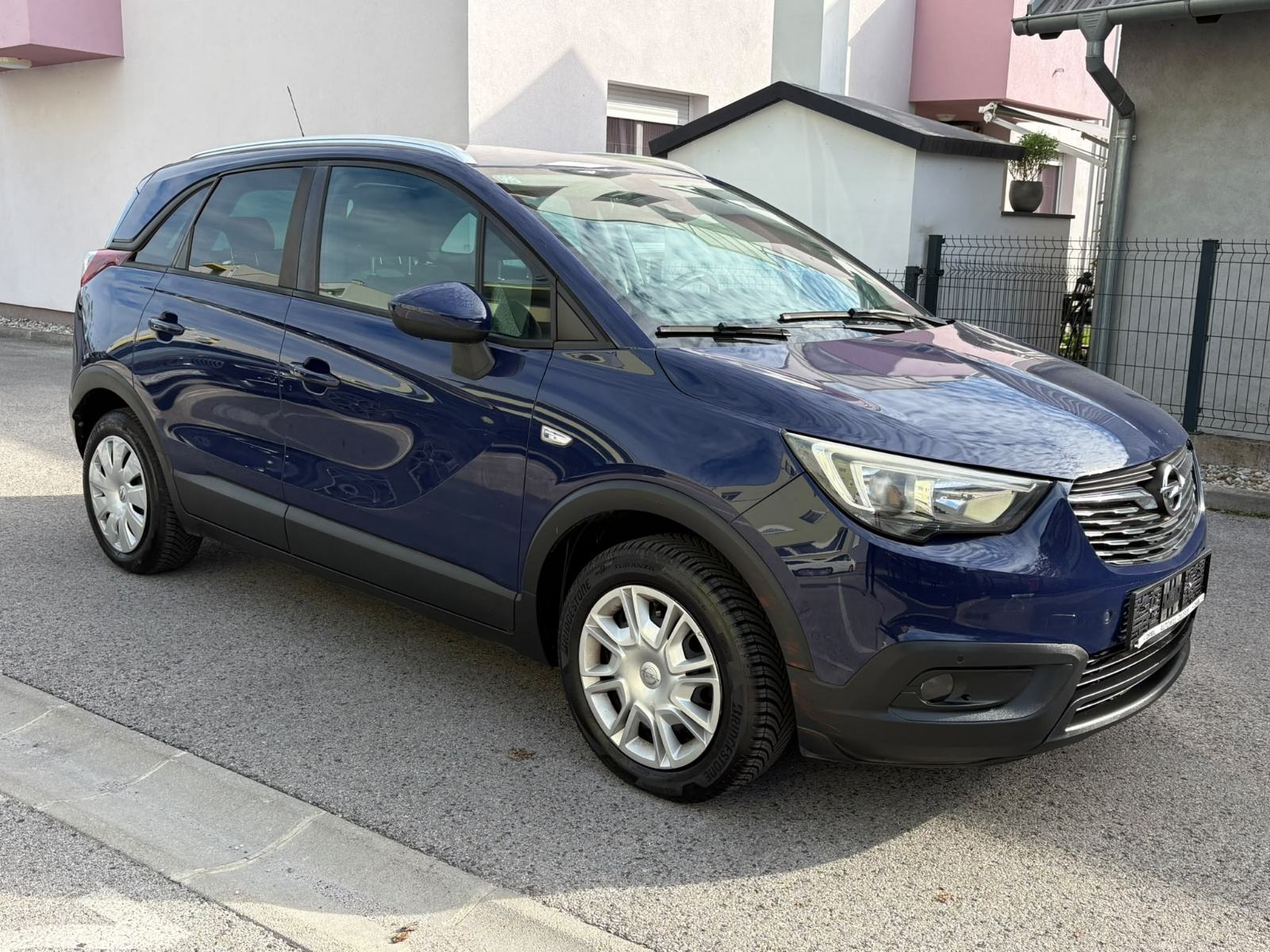Opel Crossland 1.2 AUT.KLIMA NAVI PARK SENZORI ODLICNO STANJE 8550E, fotografija 1