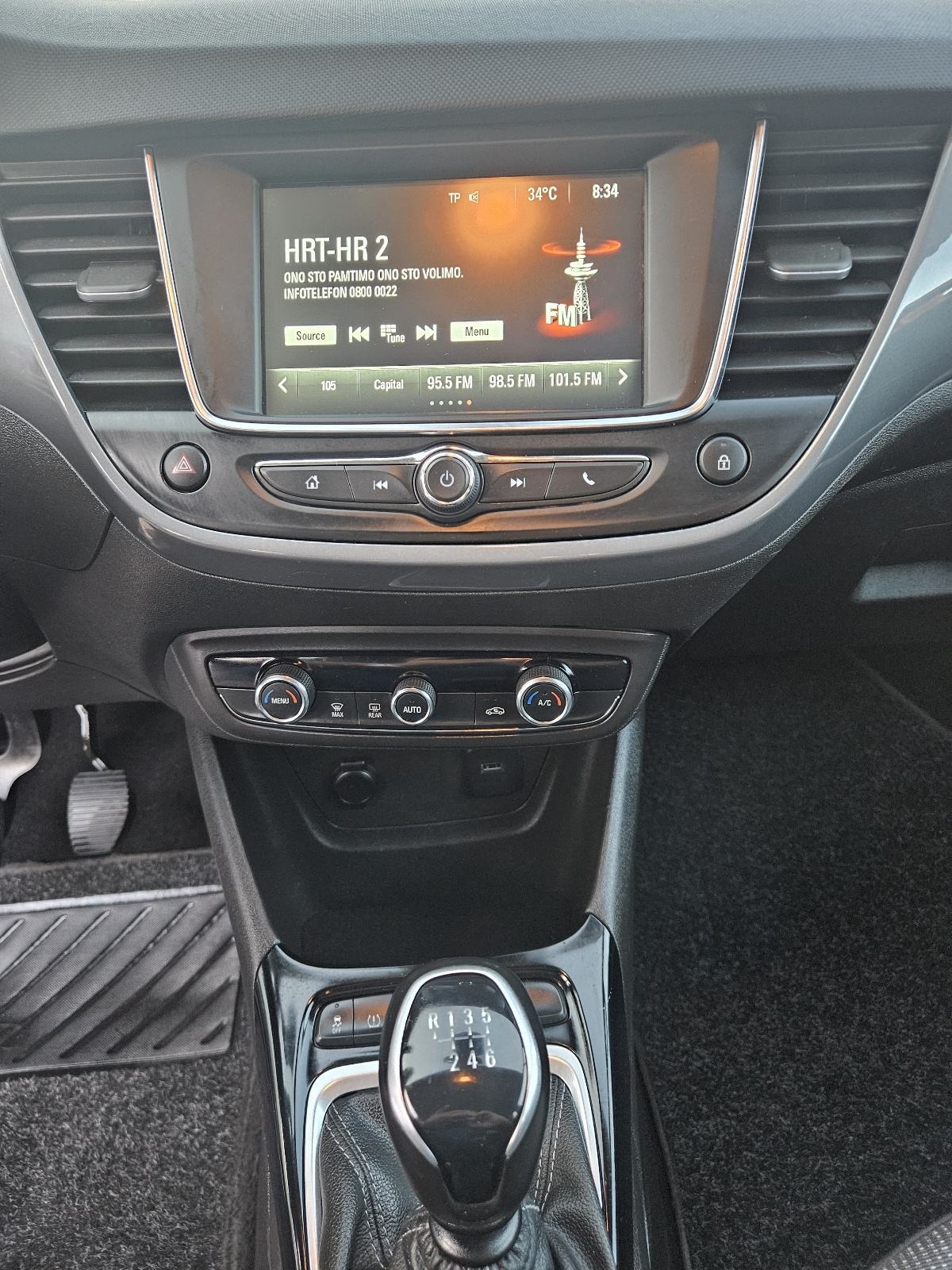 Opel Crossland 1,2 DESIGN, fotografija 10
